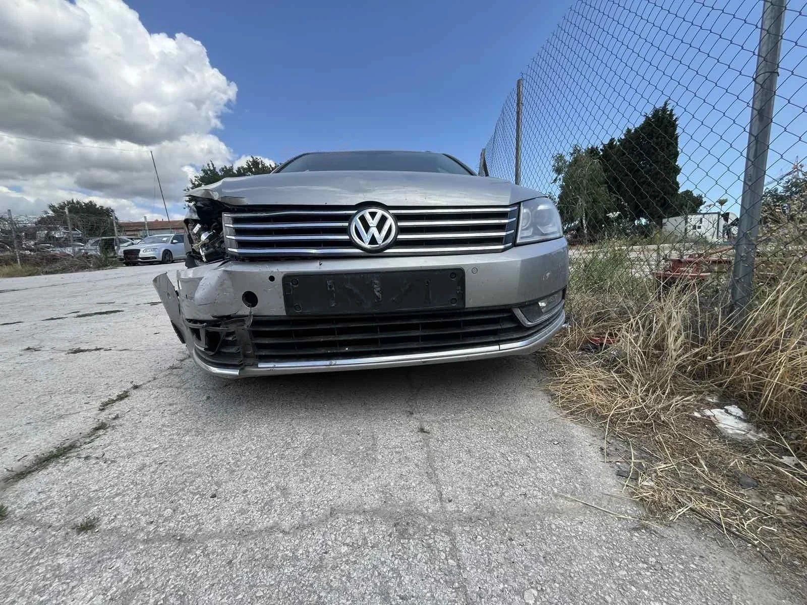 VW Passat кожен салон 2.0tdi ръчка, снимка 1