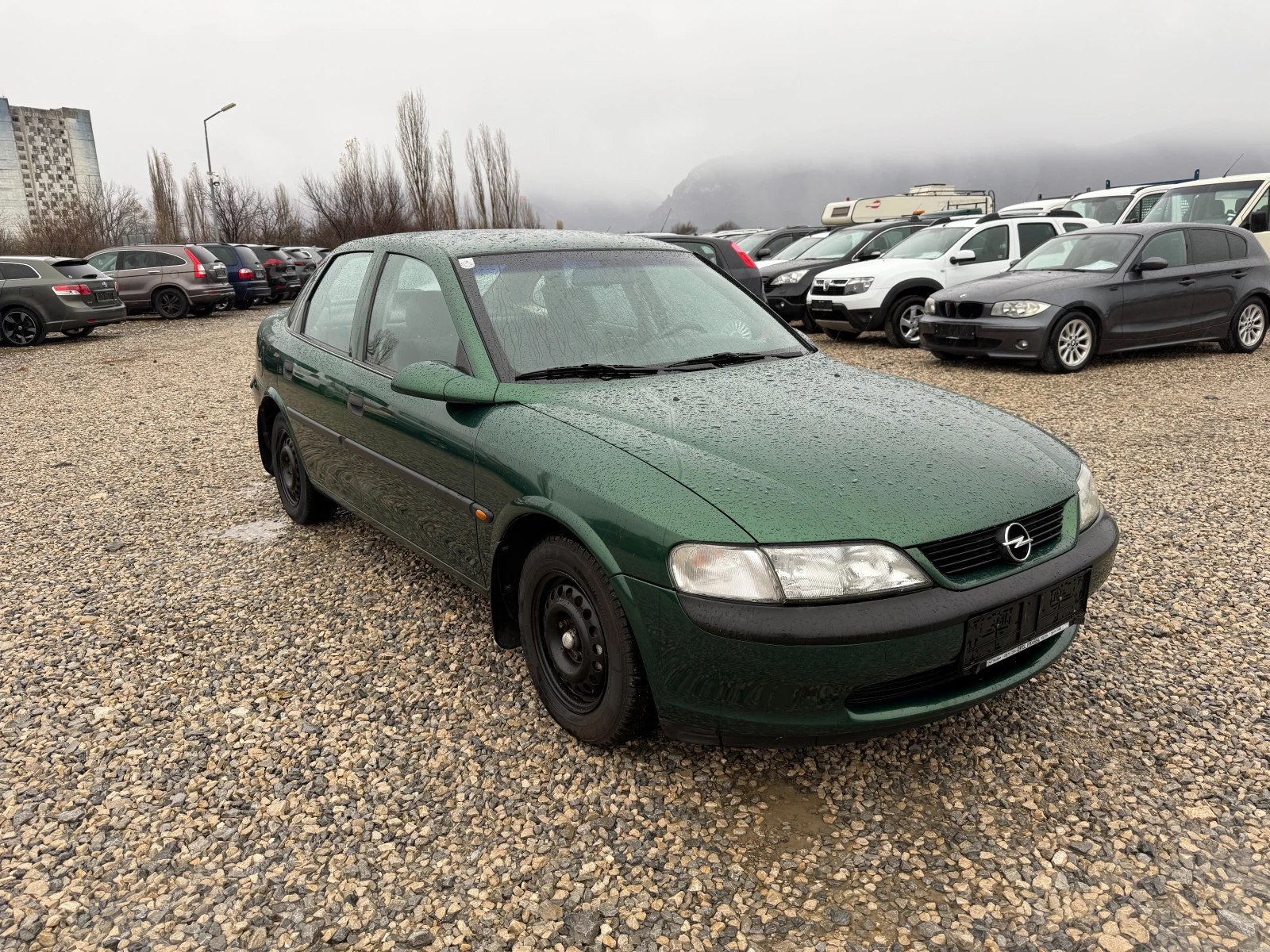 Opel Vectra 1.6BENZIN-75PS - изображение 3