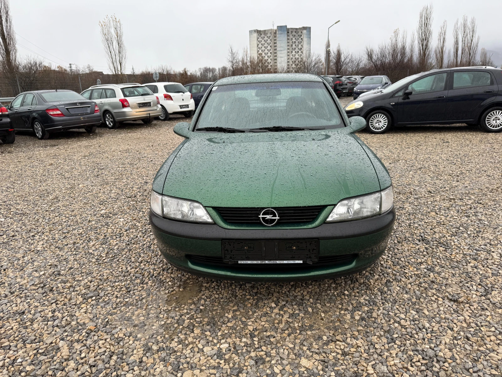 Opel Vectra 1.6BENZIN-75PS - изображение 2