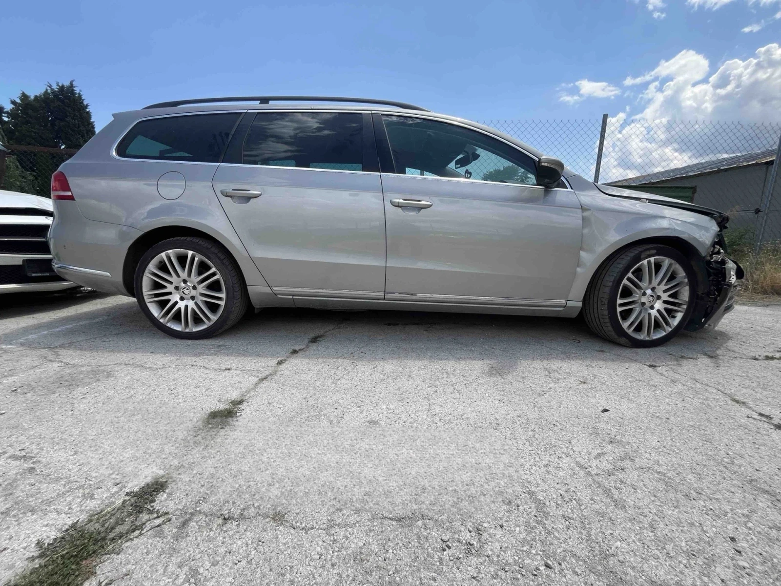 VW Passat кожен салон 2.0tdi ръчка - изображение 3