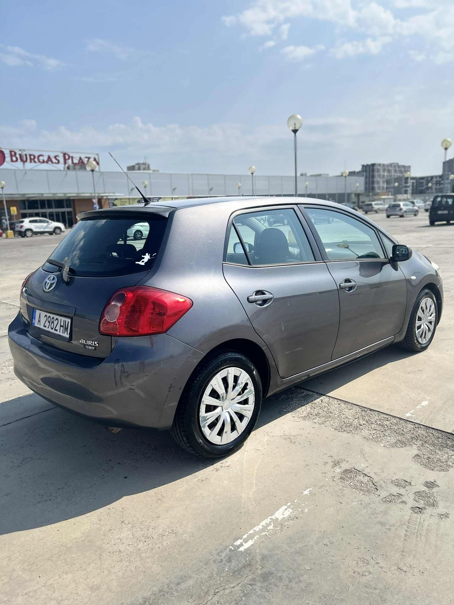 Toyota Auris 2.0 D-4D (126 Hp) - изображение 5
