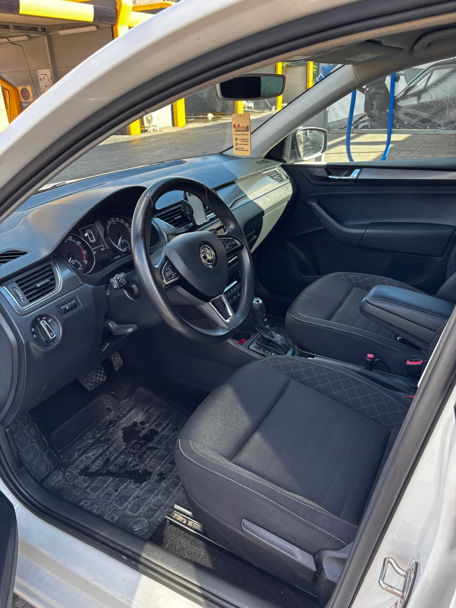 Skoda Rapid | Mobile.bg   11