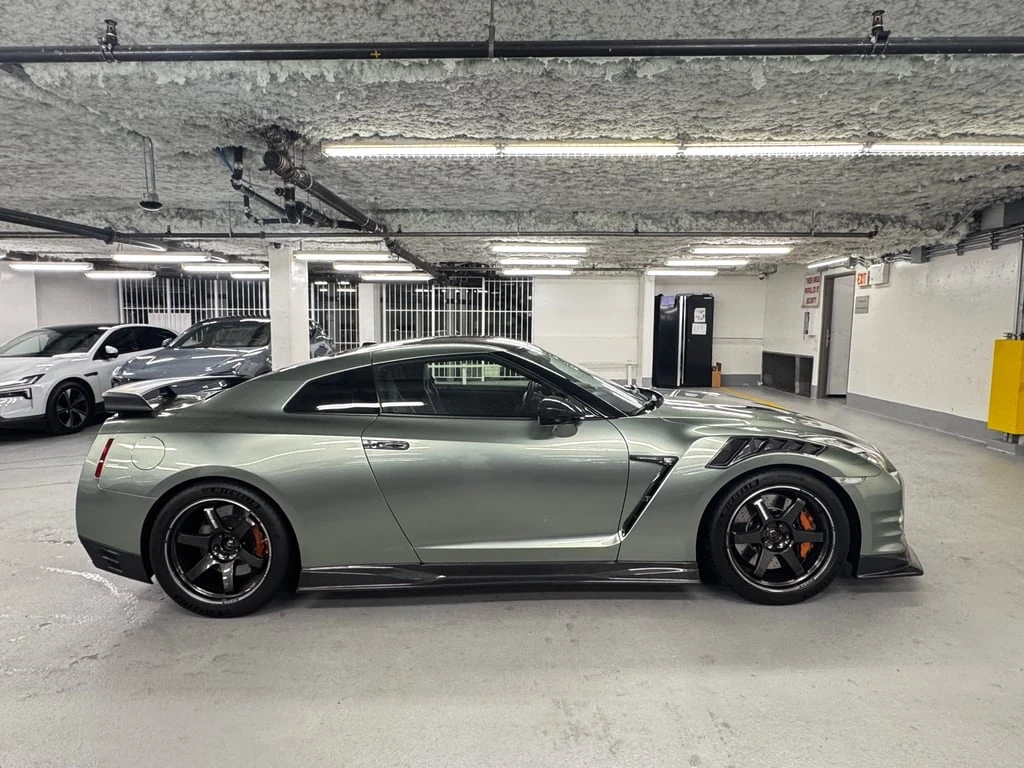 Nissan Gt-r * 2dr Cpe * CARFAX * БЕЗ ПЪРВОНАЧАЛНА ВНОСКА - изображение 3