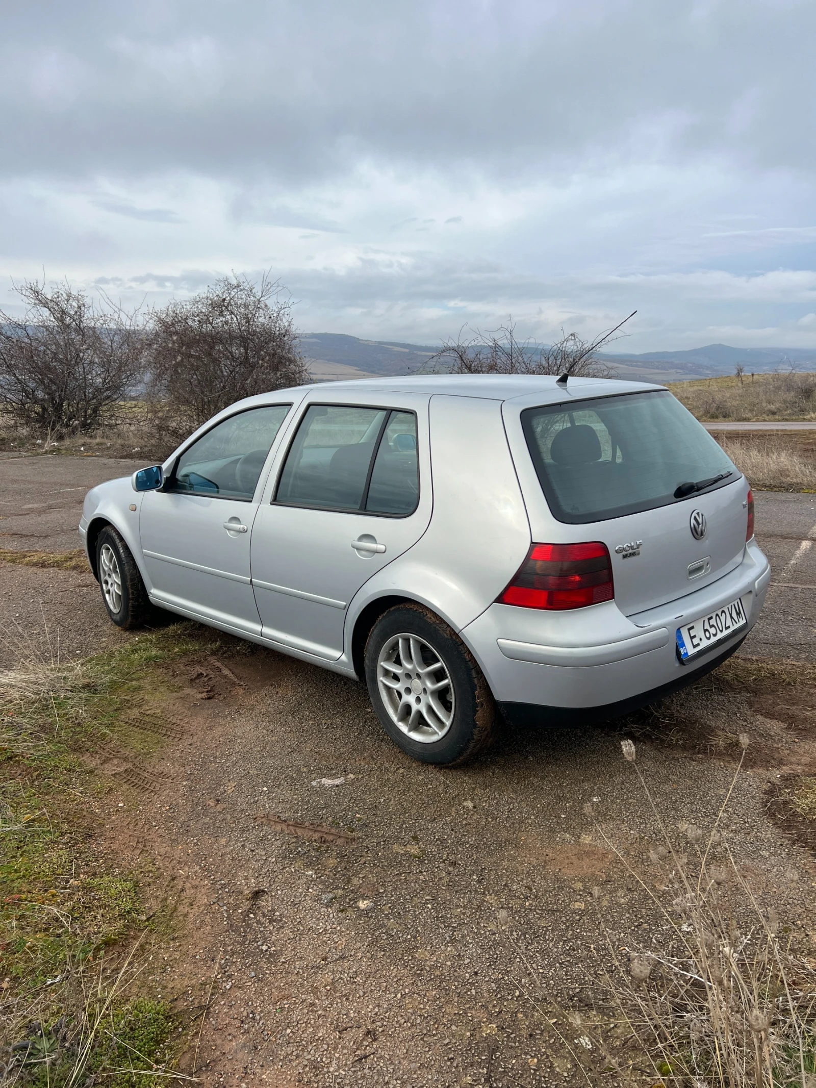 VW Golf 1.6 SR, ГАЗ/БЕНЗИН - Повреден Двигател - изображение 5