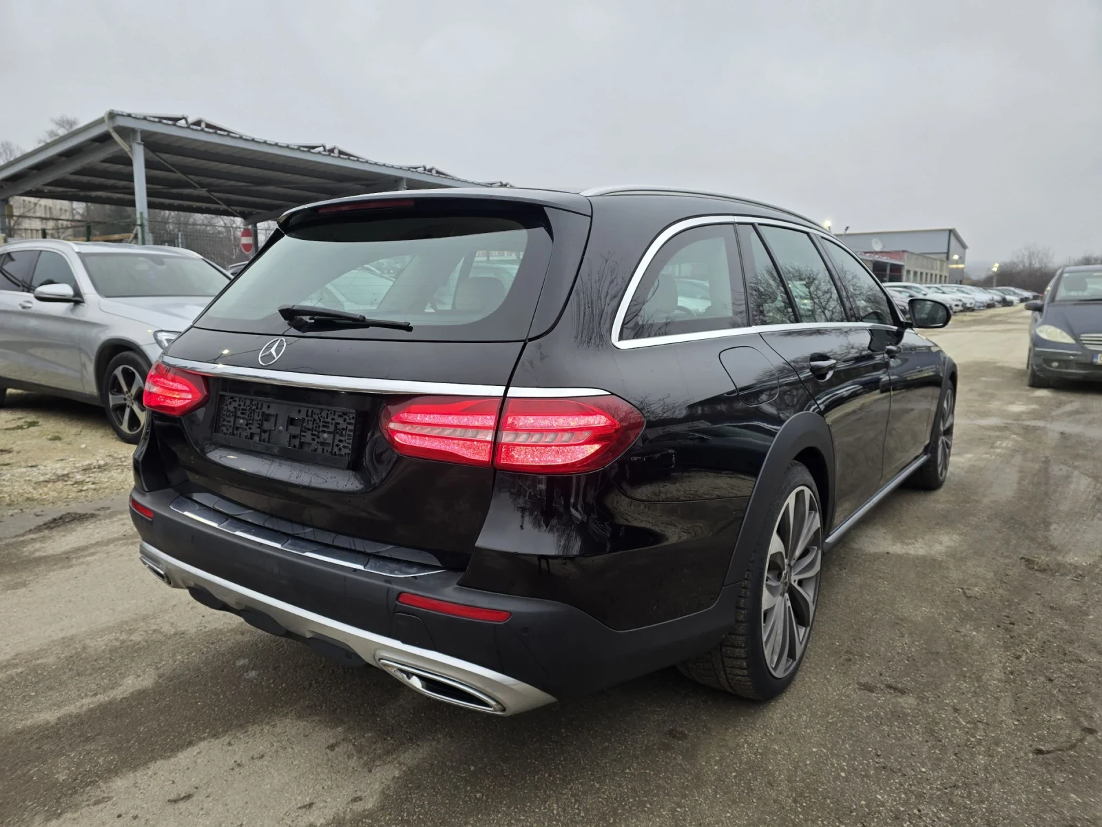 Mercedes-Benz E 220 4MATIC ALLTERRAIN HEAD-UP  - изображение 4