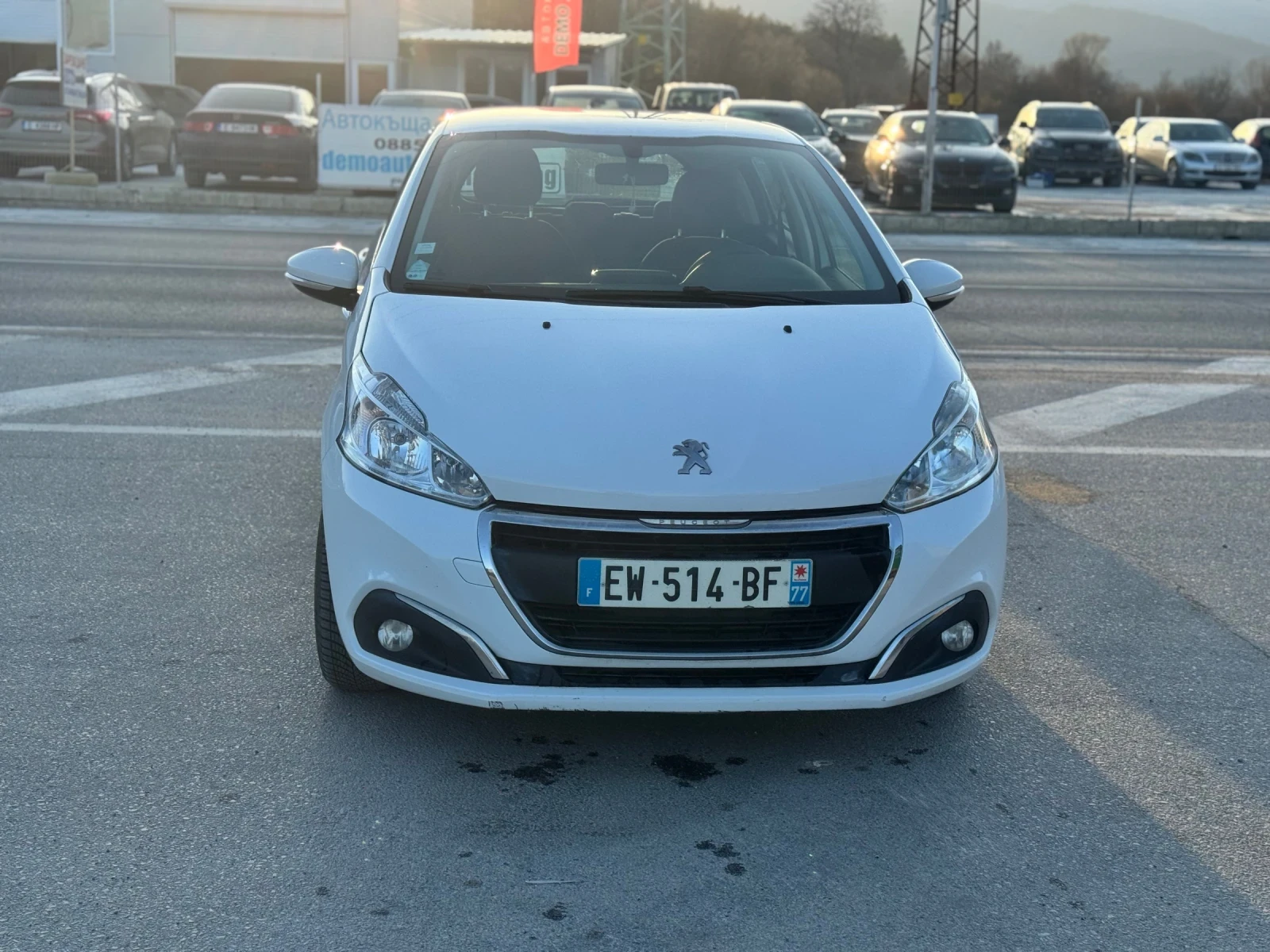 Peugeot 208 1.6 hdi ТОП, снимка 3 - Автомобили и джипове - 53839252