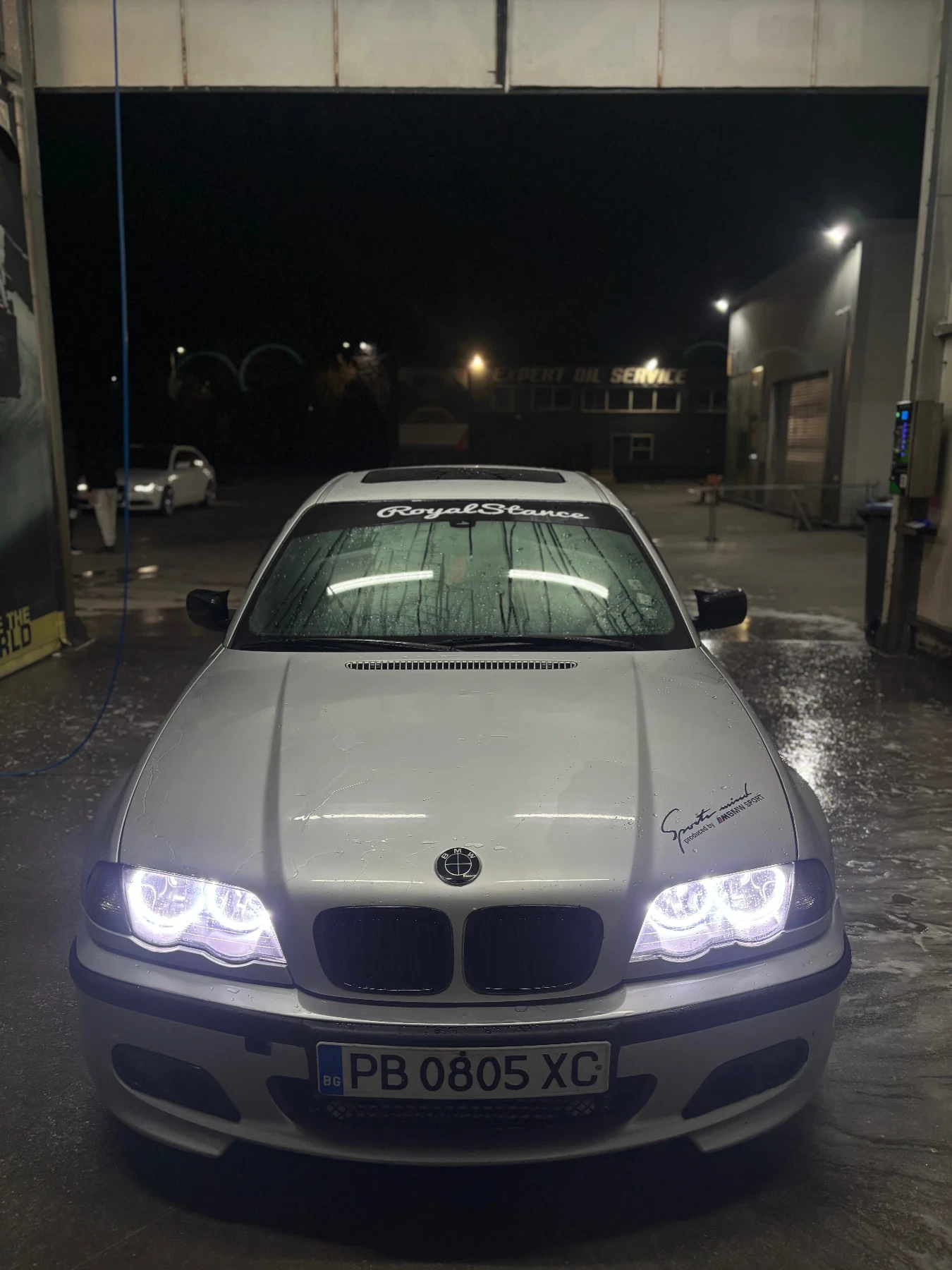 BMW 330, снимка 3 - Автомобили и джипове - 54016101