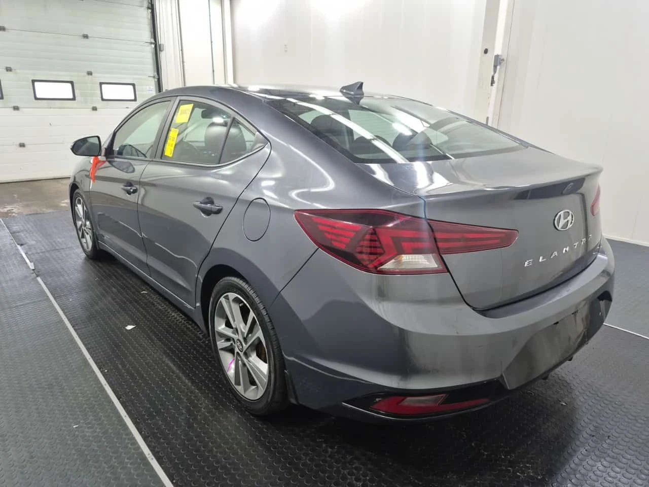 Hyundai Elantra * PREFERRED * АВТОКРЕДИТ БЕЗ ПЪРВОНАЧАЛНА ВНОСКА *, снимка 4 - Автомобили и джипове - 54604967