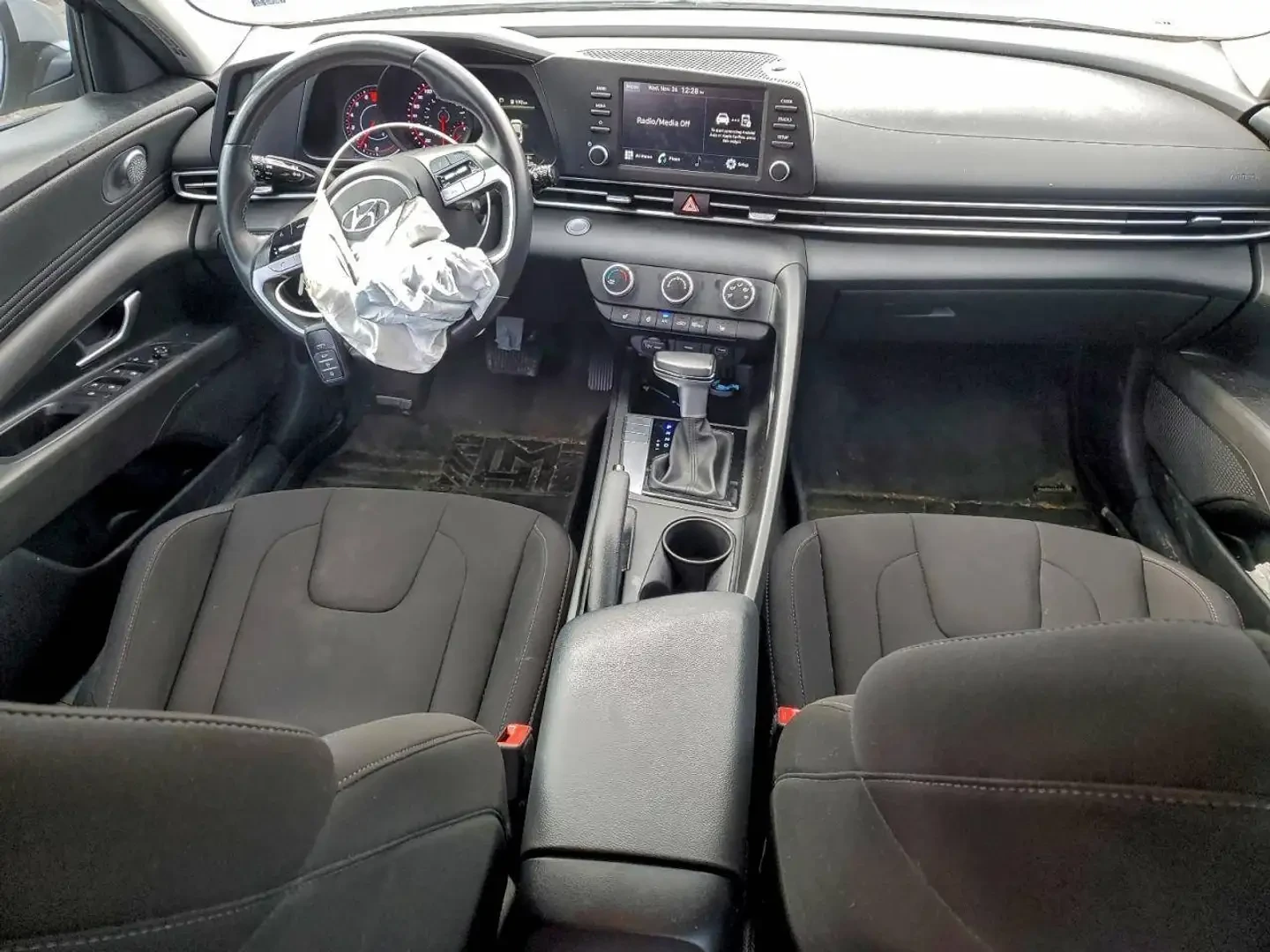 Hyundai Elantra PREFERRED 2, снимка 6 - Автомобили и джипове - 54781008
