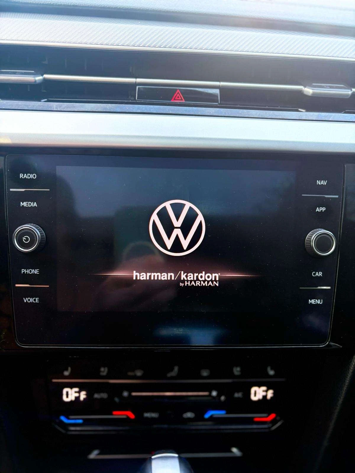 VW Arteon R-Line/ H&K/ОБДУХВАНE/ФИКСИРАНА ЦЕНА ДО БЪЛГАРИЯ  , снимка 7 - Автомобили и джипове - 54873222
