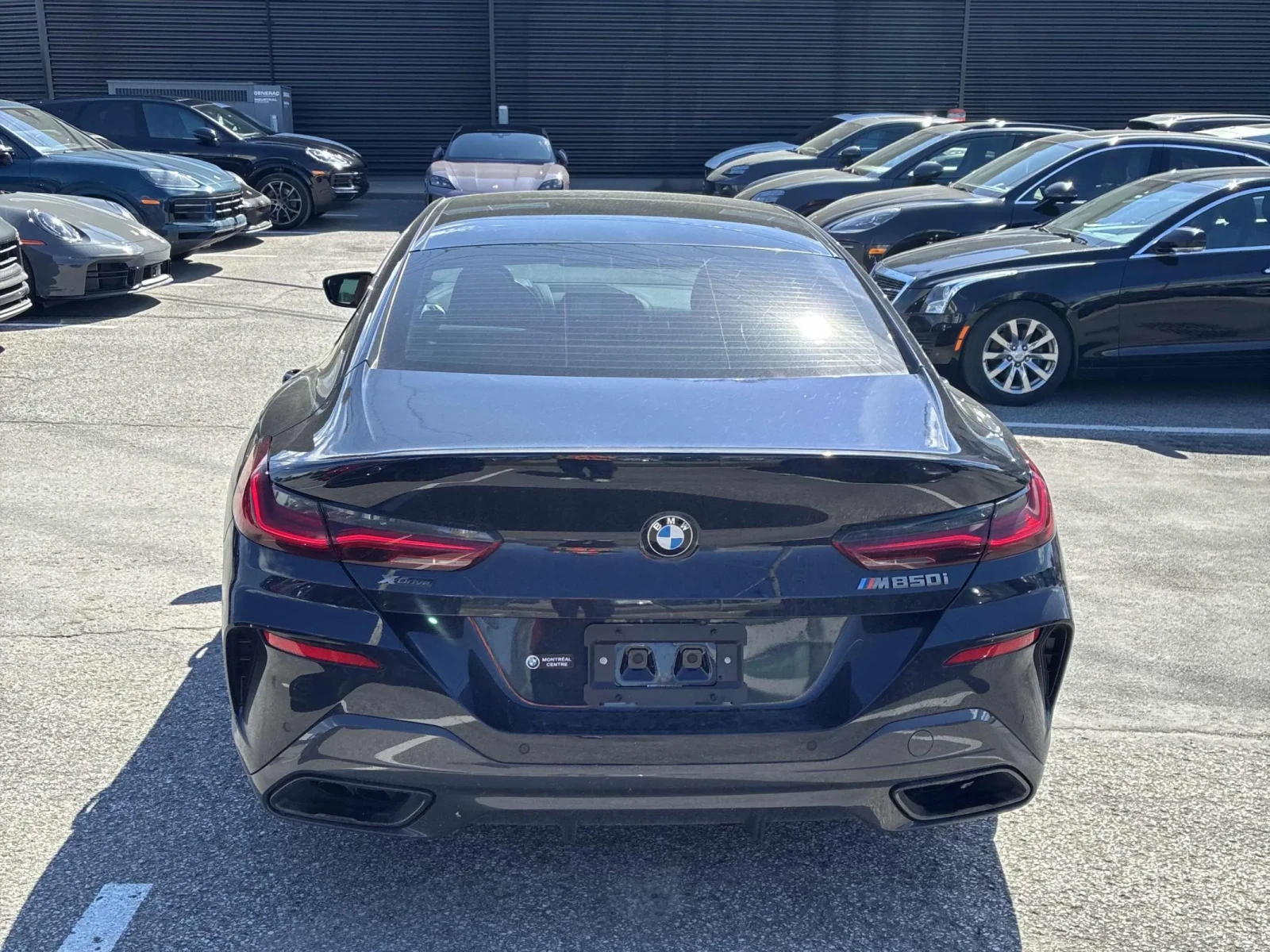 BMW 850 M850i 4.4 V8* Обдухване* 360 к.* Харман* Панорама*, снимка 3 - Автомобили и джипове - 54957923