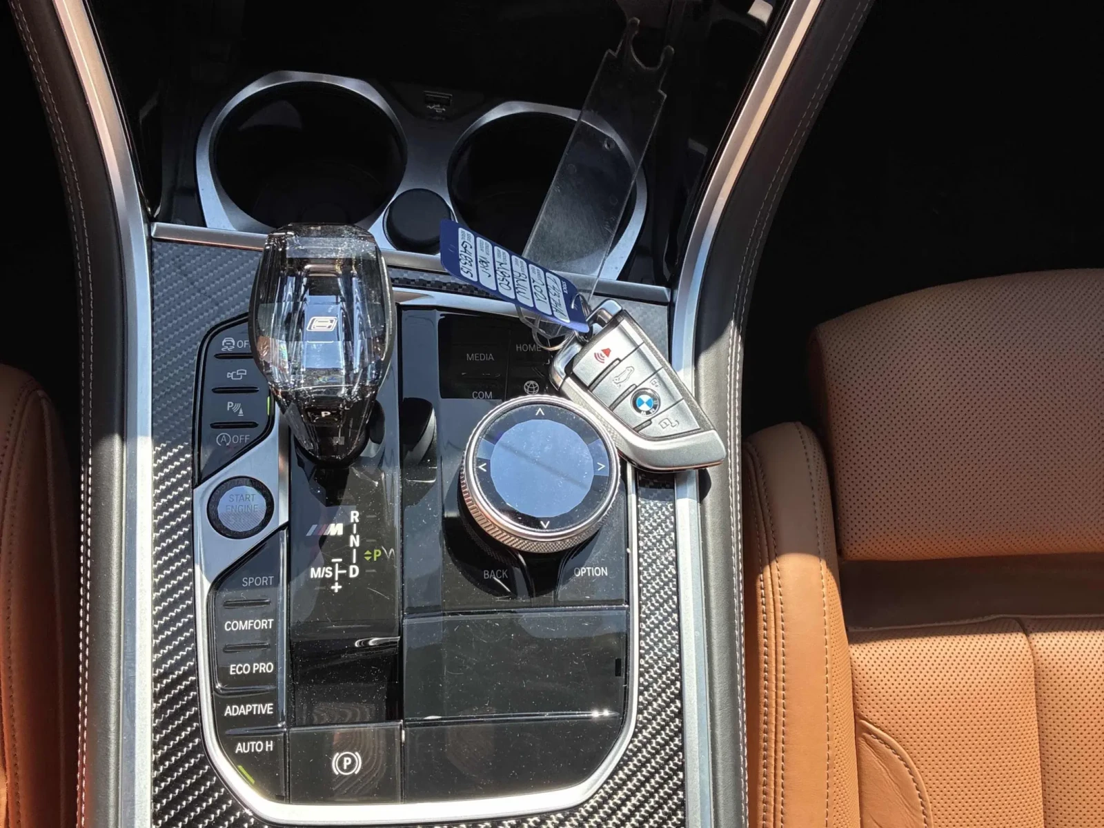 BMW 850 M850i 4.4 V8* Обдухване* 360 к.* Харман* Панорама*, снимка 13 - Автомобили и джипове - 54957923