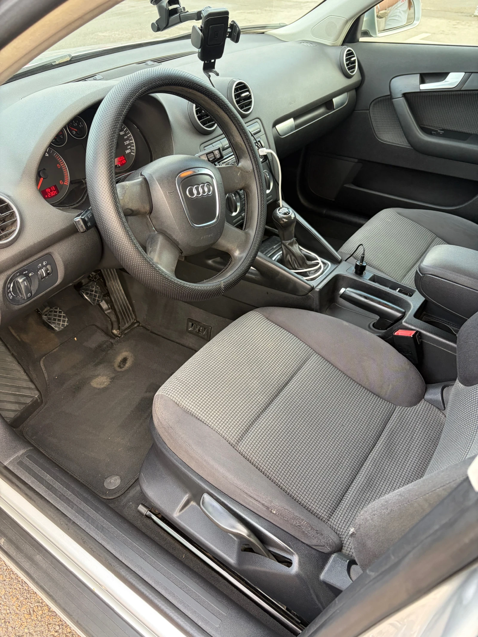 Audi A3 1.9TDI SPORTBACK, снимка 16 - Автомобили и джипове - 55165827