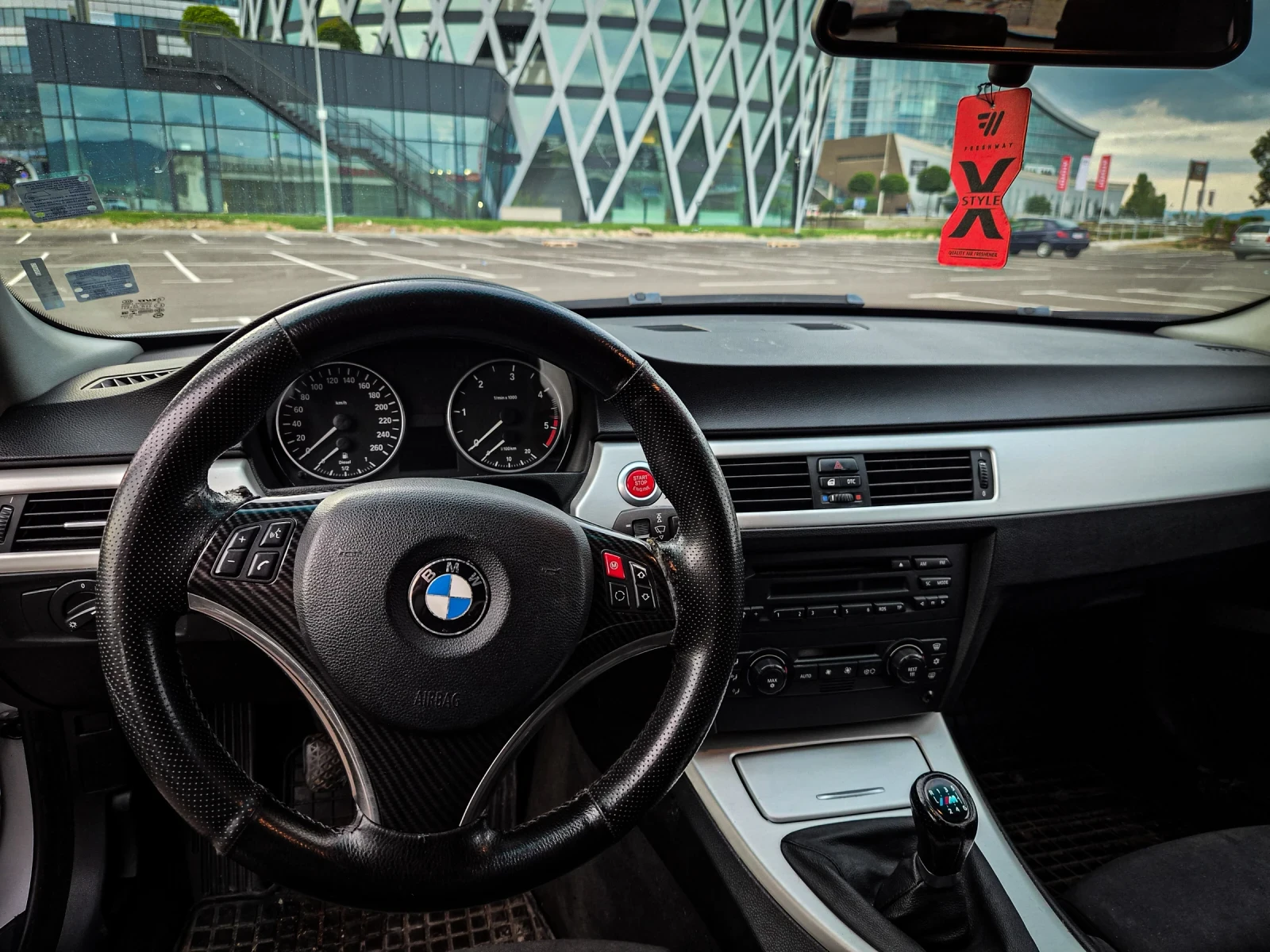 BMW 320 М спортно окачване, М пакет, снимка 12 - Автомобили и джипове - 55305073