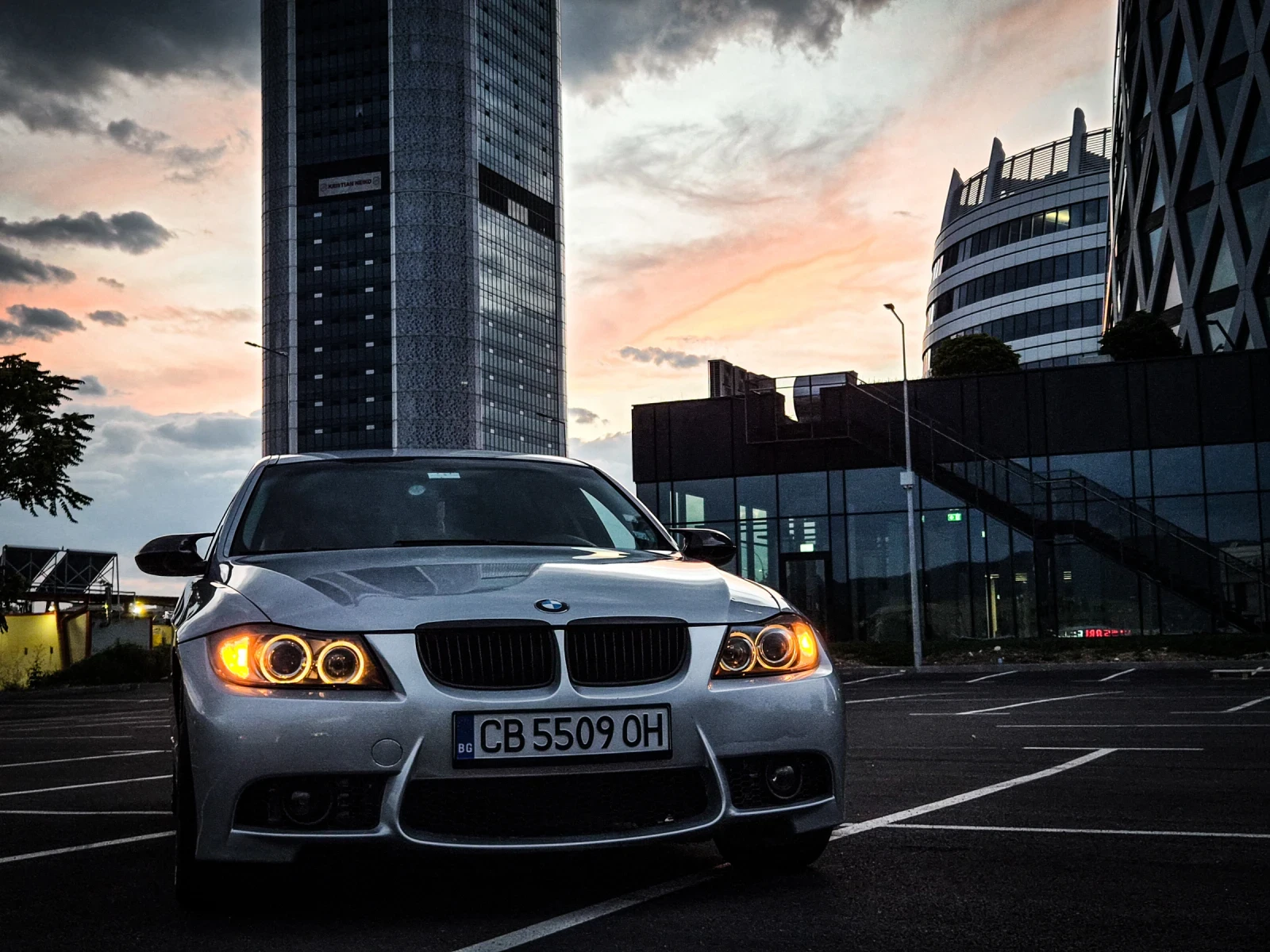 BMW 320 М спортно окачване, М пакет, снимка 9 - Автомобили и джипове - 55305073