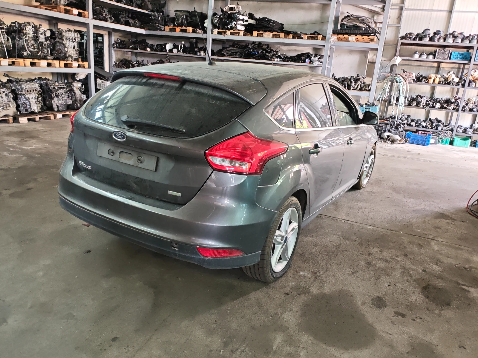 Ford Focus 1.0 ecoboost, снимка 5 - Автомобили и джипове - 55467054