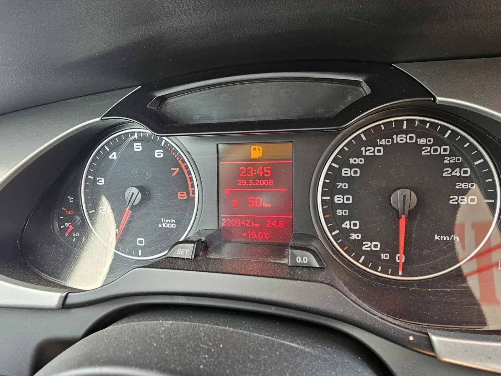 Audi A4 1.8T, Xenon, снимка 9 - Автомобили и джипове - 55470735