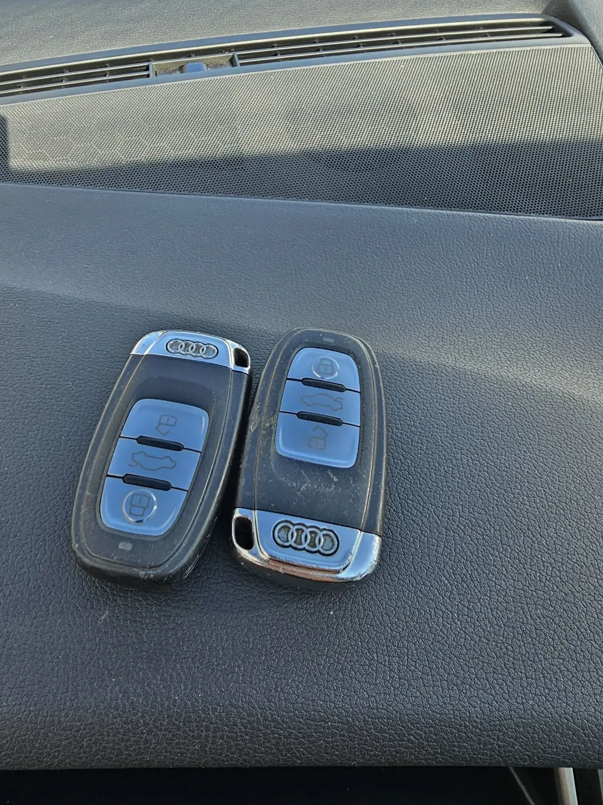 Audi A4 1.8T, Xenon, снимка 12 - Автомобили и джипове - 55470735