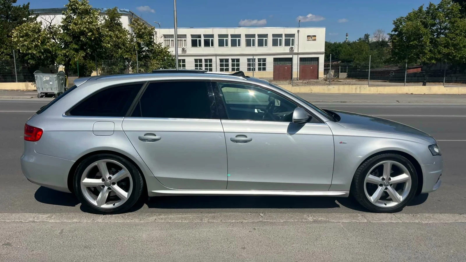 Audi A4 2.0 TDI -3x S lini, снимка 5 - Автомобили и джипове - 55846396