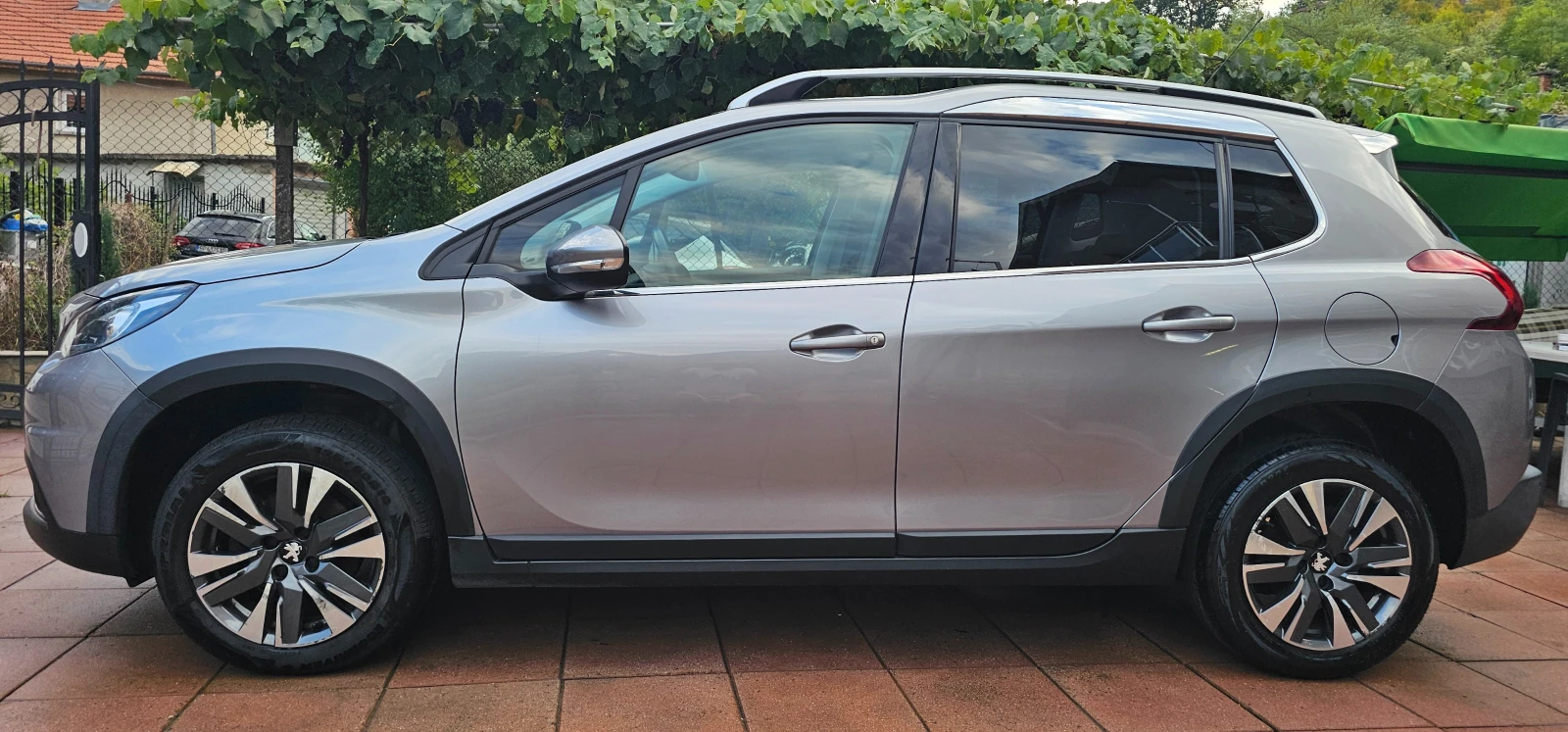 Peugeot 2008 e-THP 110 ALLURE !!! 107000 km РЕАЛНИ , снимка 4 - Автомобили и джипове - 56156326