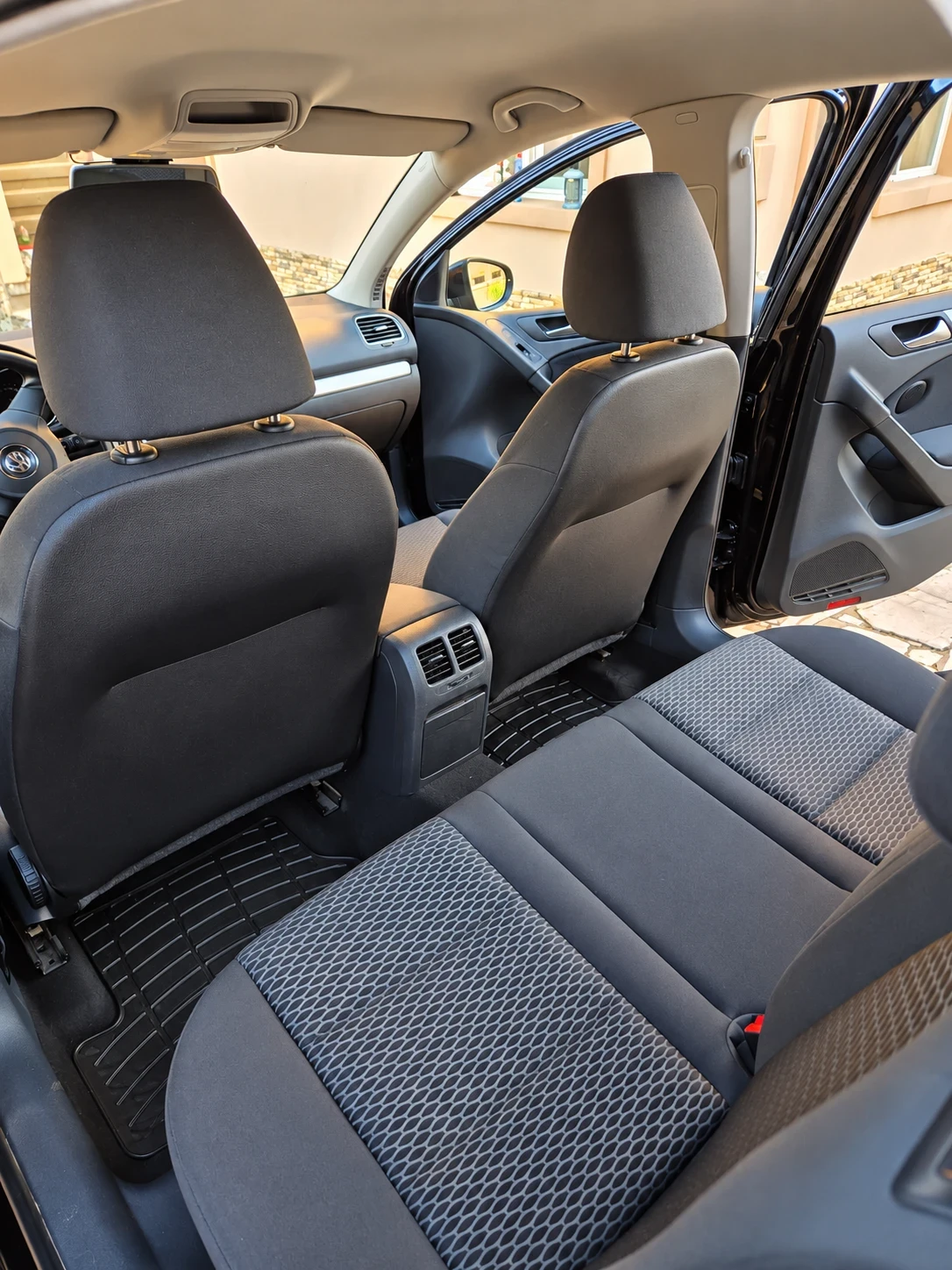 VW Golf, снимка 5 - Автомобили и джипове - 56349989