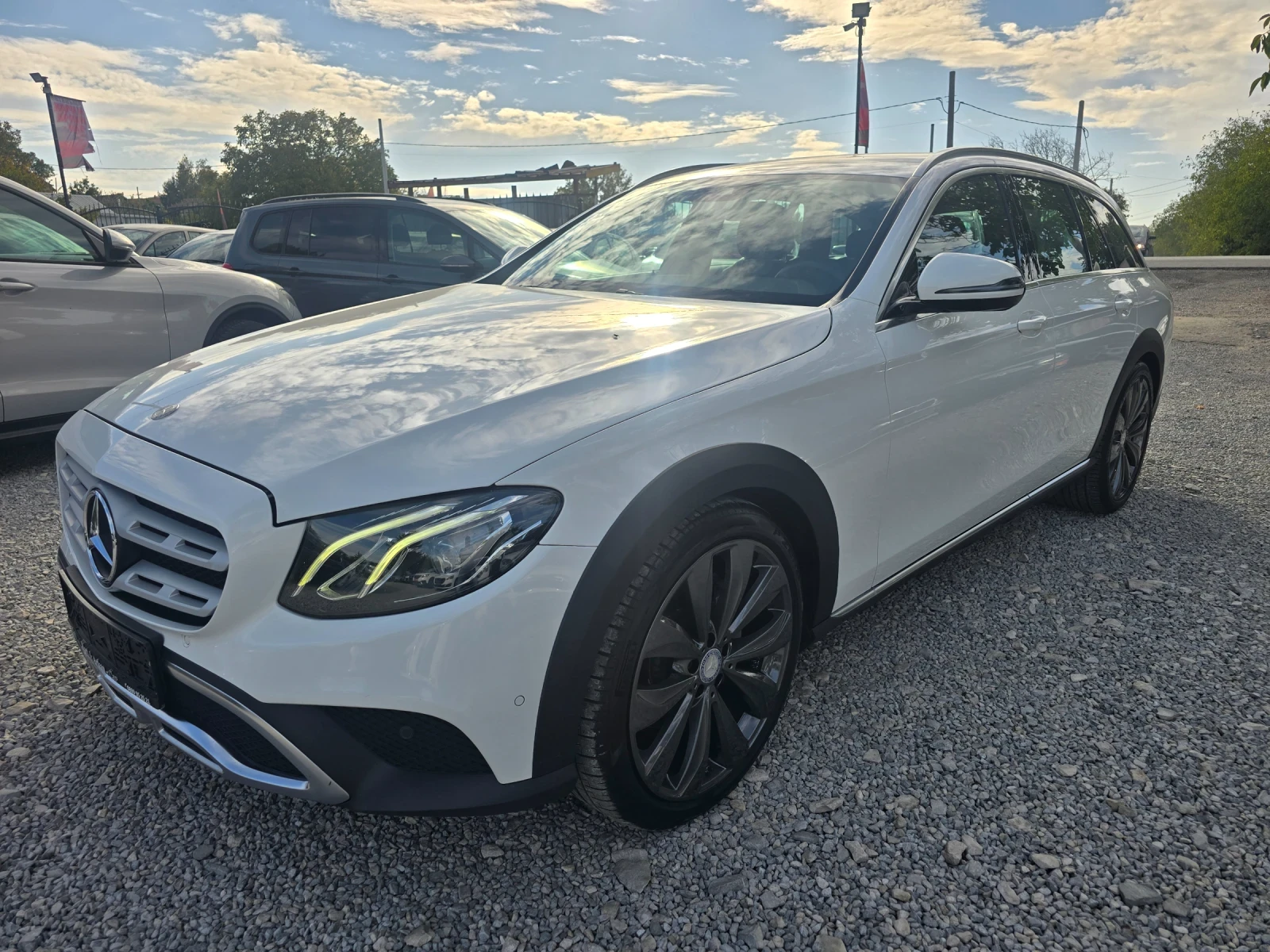 Mercedes-Benz E 220 d-ALL-Terrain-9 g-tronic-4matic