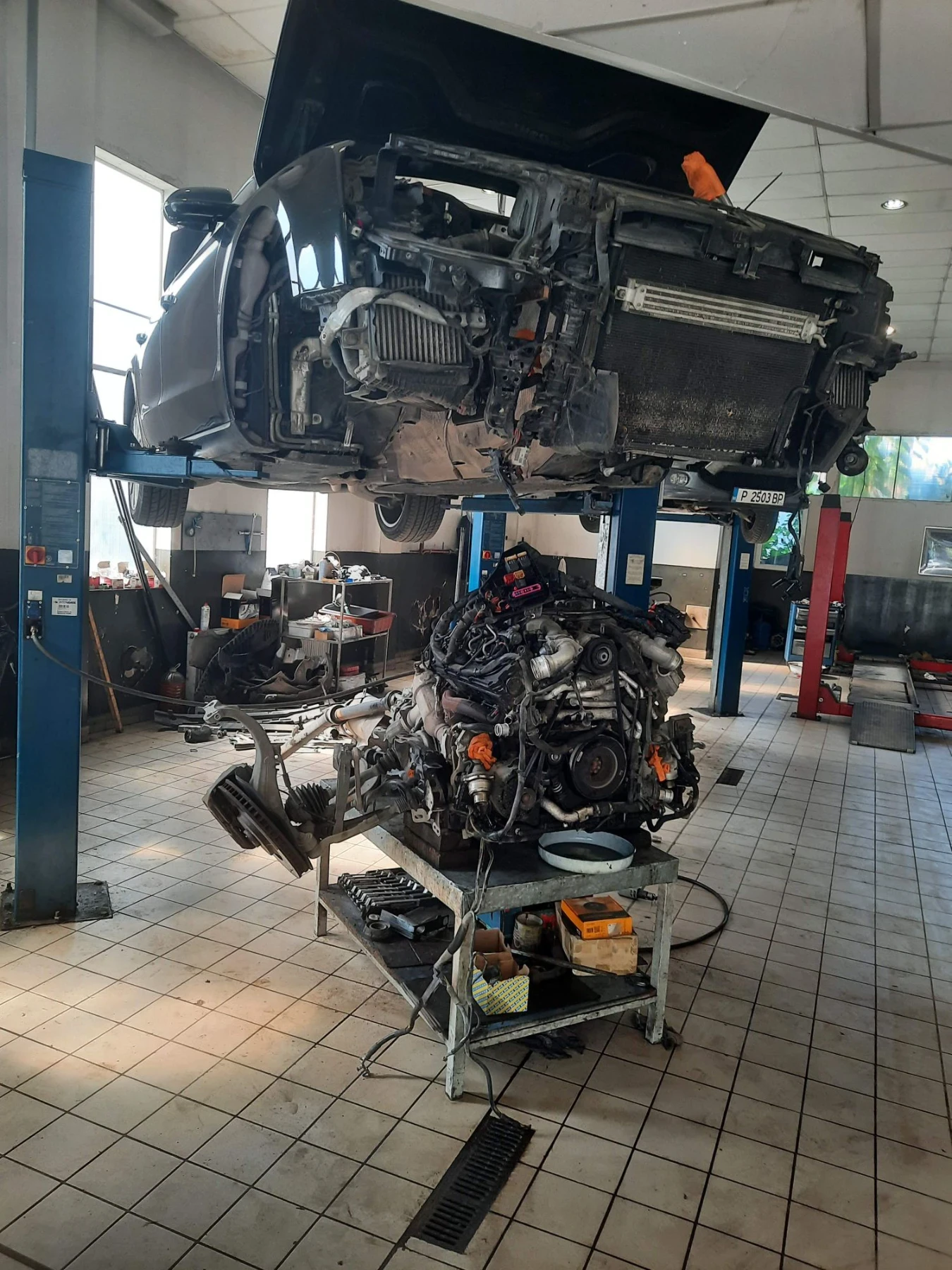 Audi A8, снимка 12 - Автомобили и джипове - 56404837