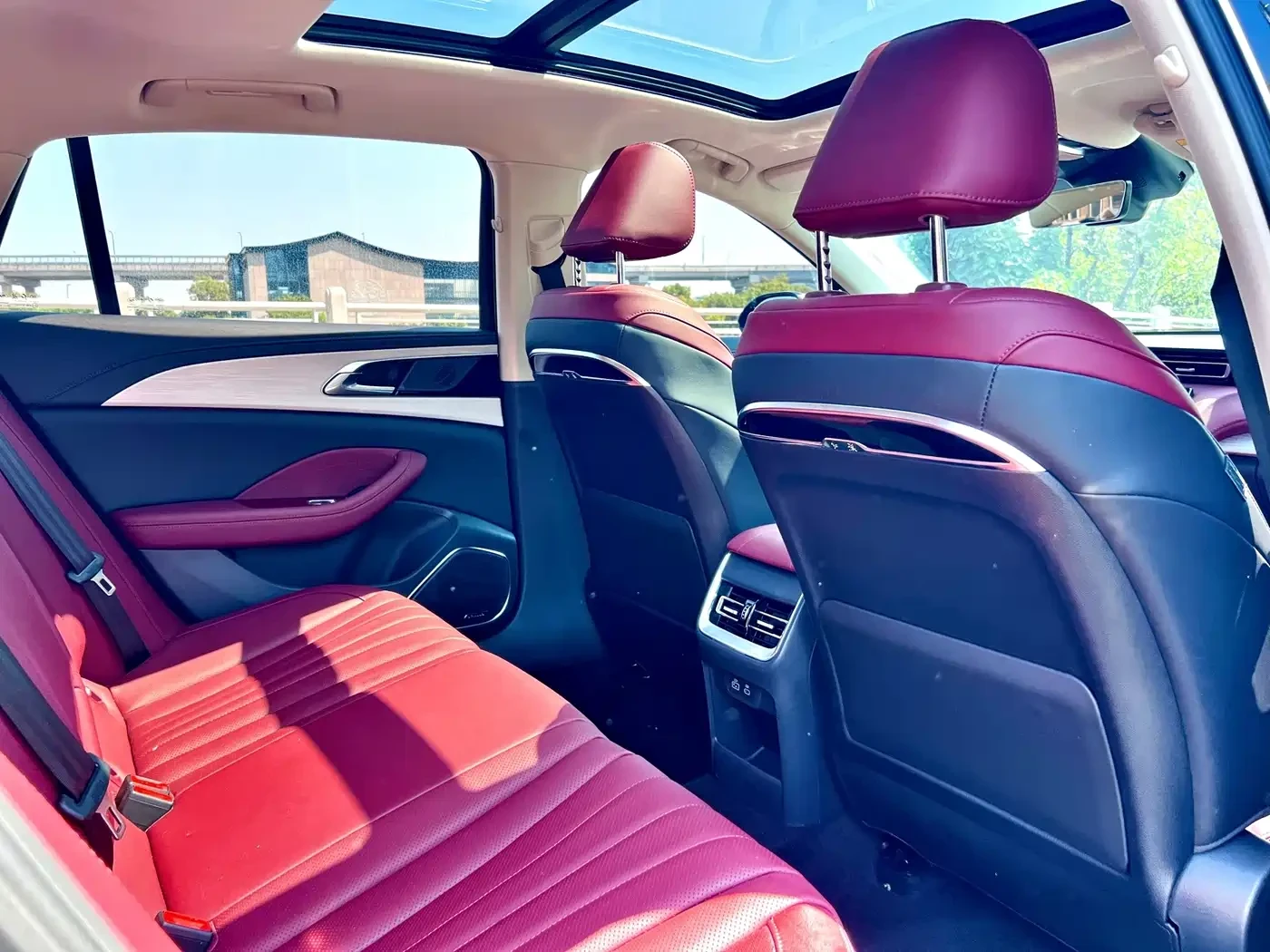 HongQi H5 2.0T Mystic Shadow | 360 ������ | �������� |  | Mobile.bg � ����������� 13