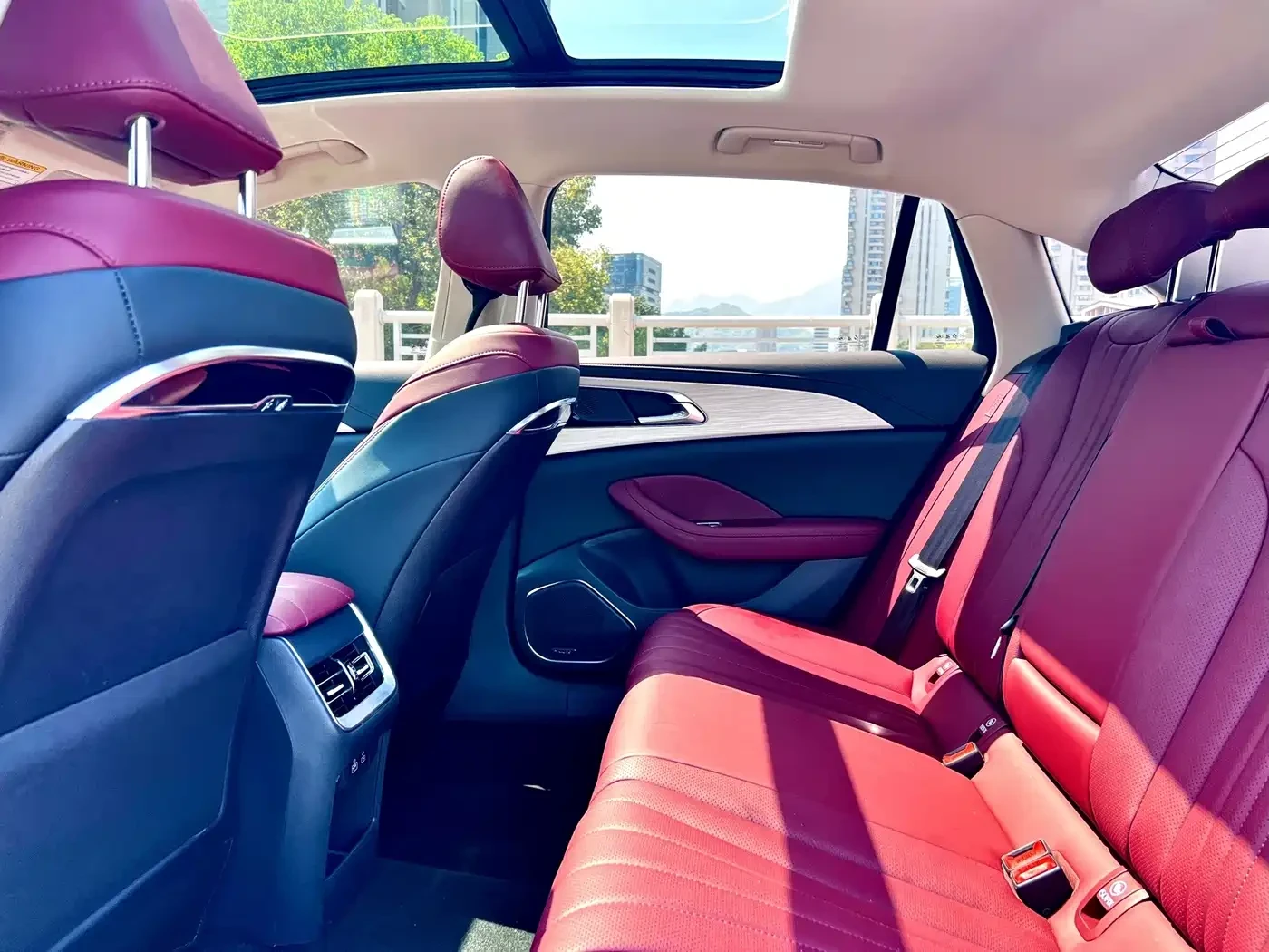 HongQi H5 2.0T Mystic Shadow | 360 ������ | �������� |  | Mobile.bg � ����������� 11