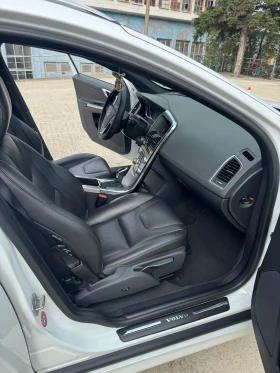 Volvo XC60 D5 , снимка 12
