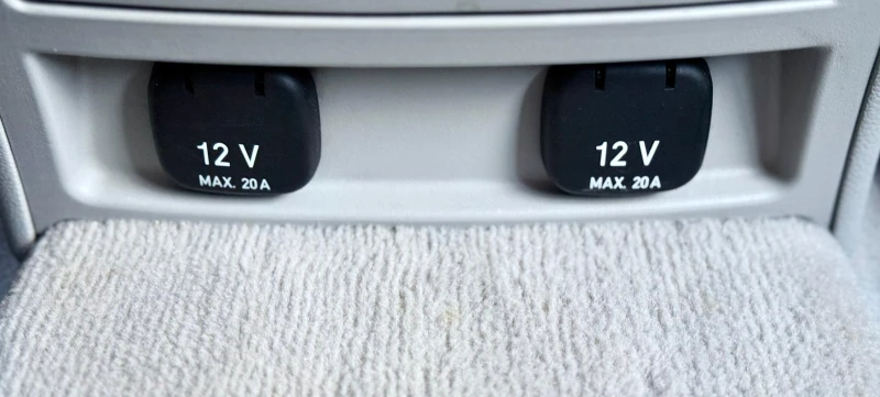 Mercedes-Benz ML 320 4Matic, снимка 16 - Автомобили и джипове - 52894389