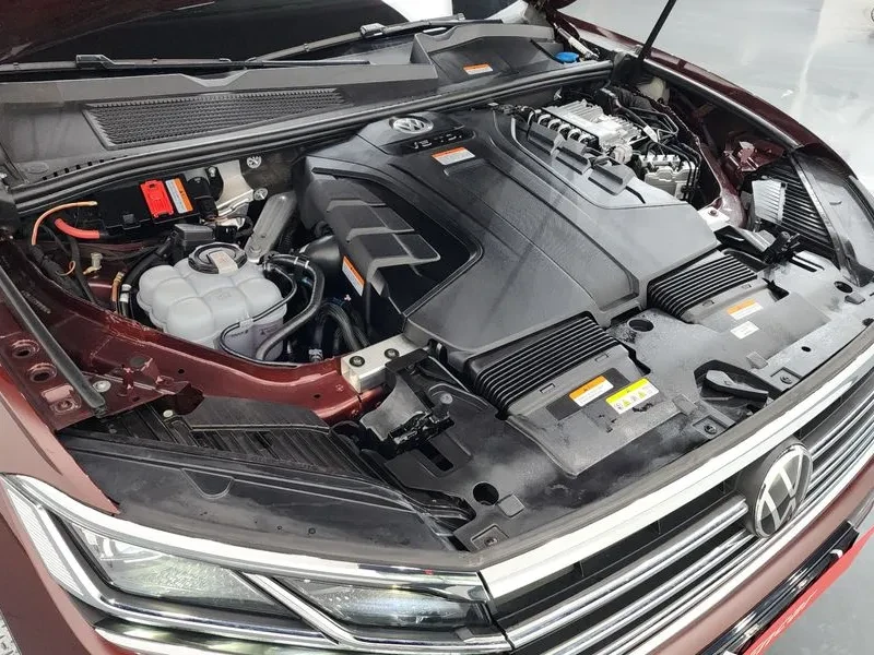 VW Touareg 3.0TDI PREMIUM, снимка 6 - Автомобили и джипове - 55925771