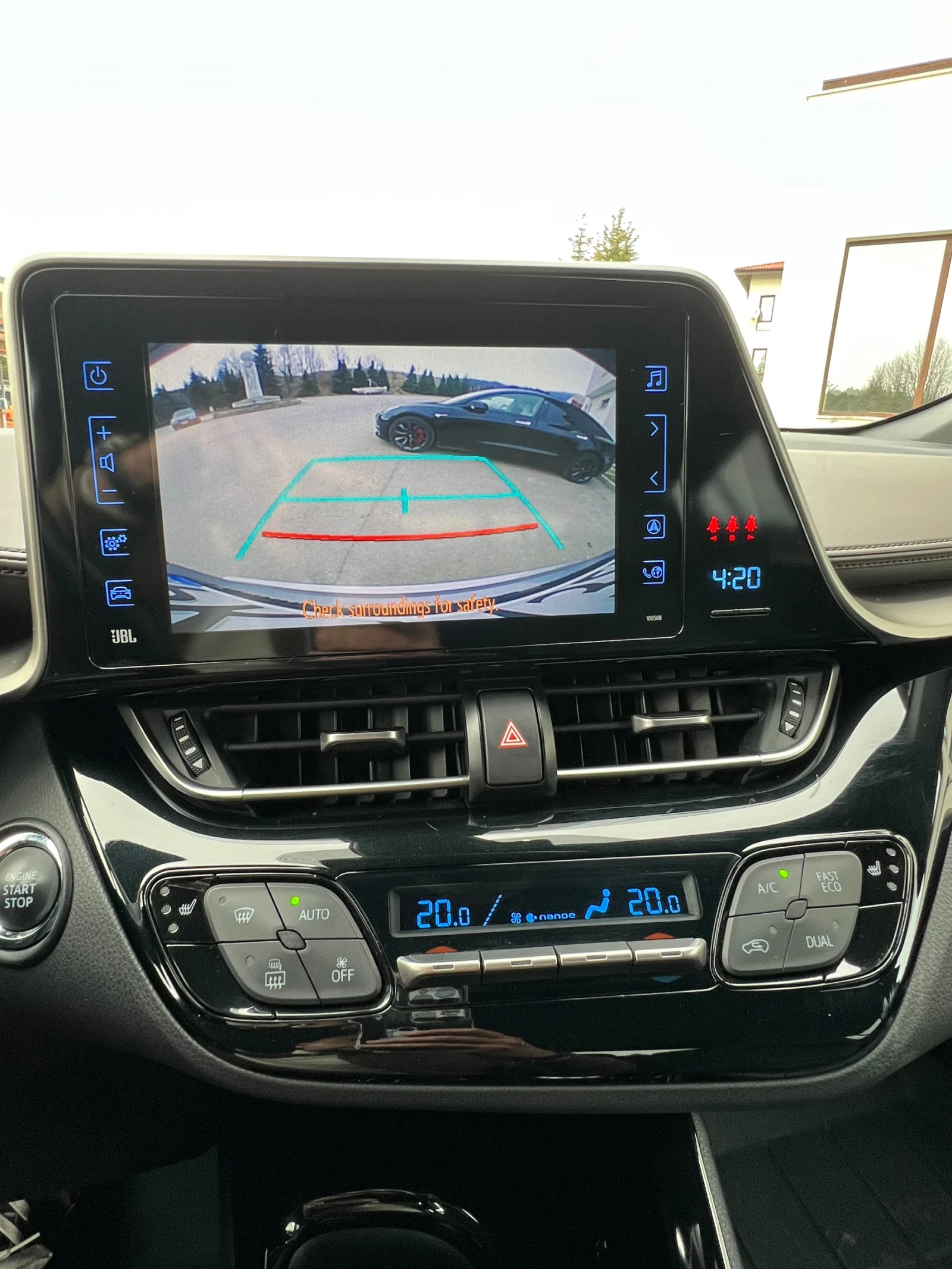 Toyota C-HR 1.2 Turbo AWD - изображение 6