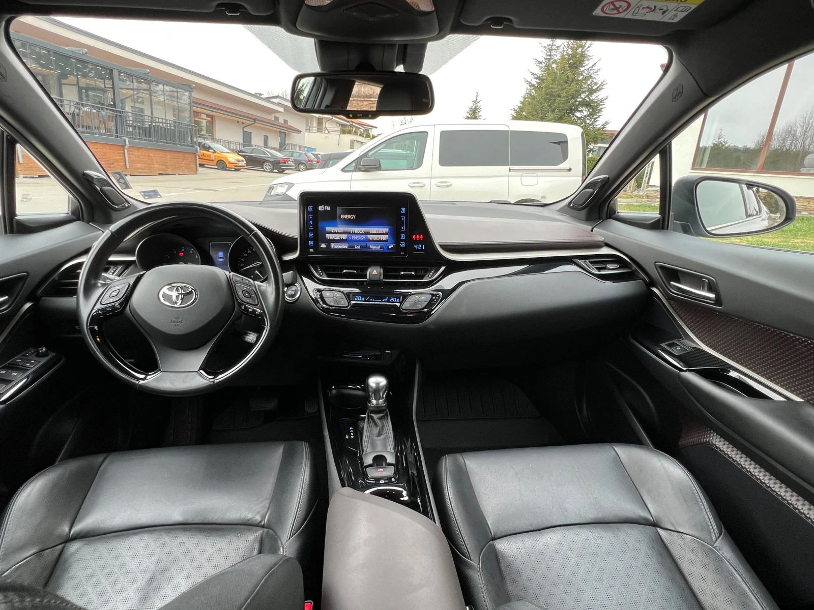 Toyota C-HR 1.2 Turbo AWD - изображение 8