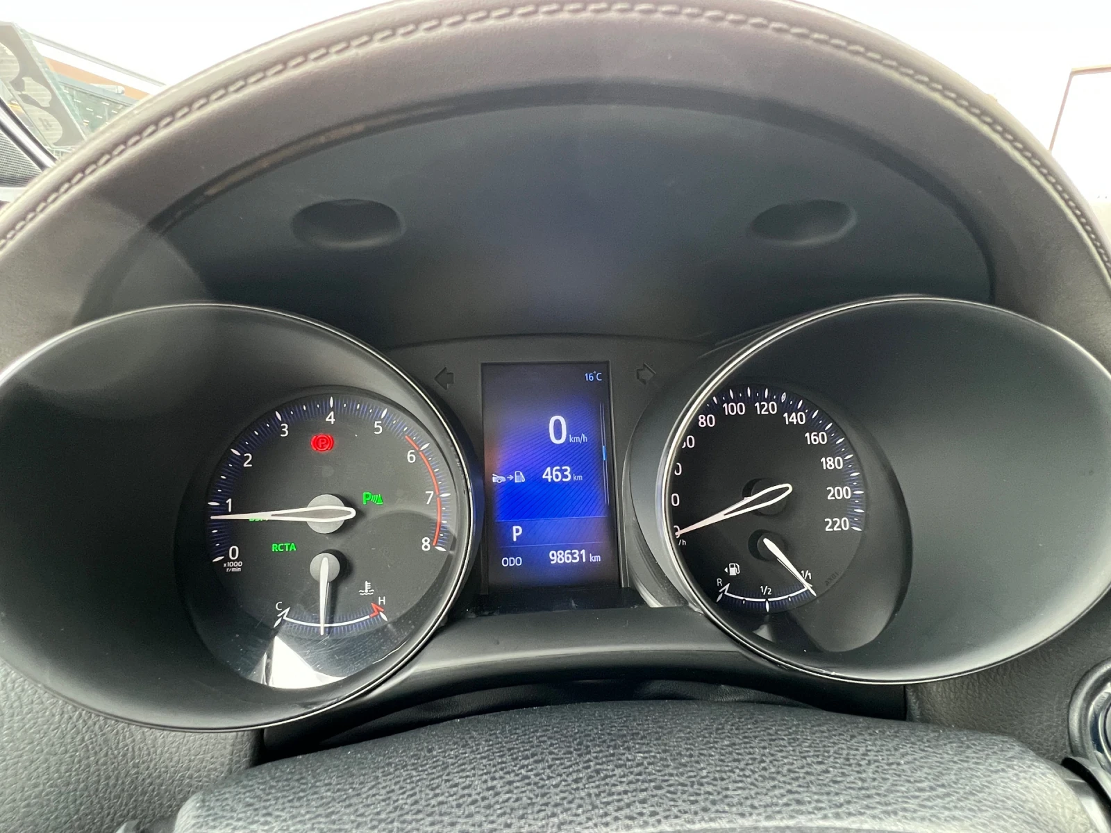 Toyota C-HR 1.2 Turbo AWD - изображение 7