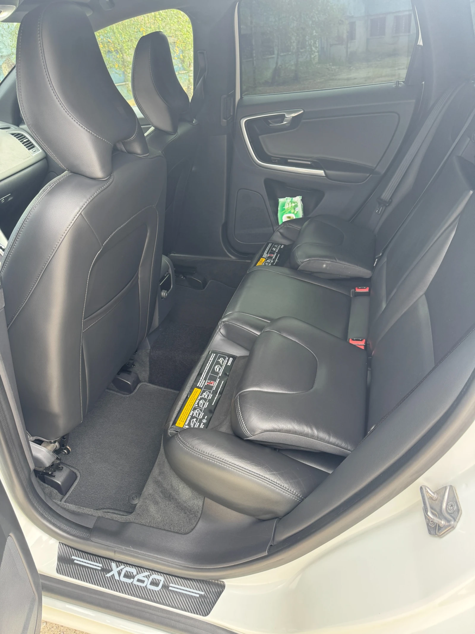 Volvo XC60 D5  - изображение 9