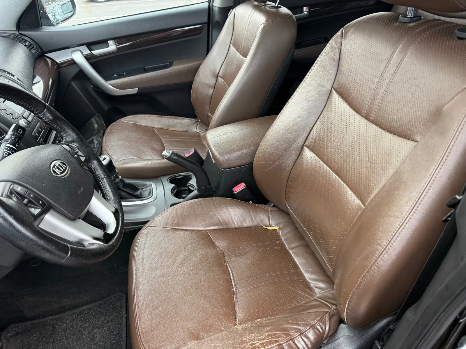 Kia Sorento 2.2CRDI * 7 МЕСТА* КОЖА * ШИБИДАХ *  - изображение 7