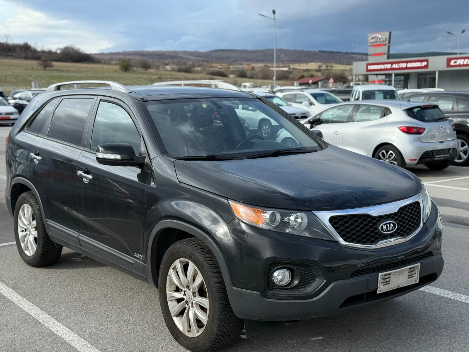 Kia Sorento 2.2CRDI * 7 МЕСТА* КОЖА * ШИБИДАХ *  - изображение 3