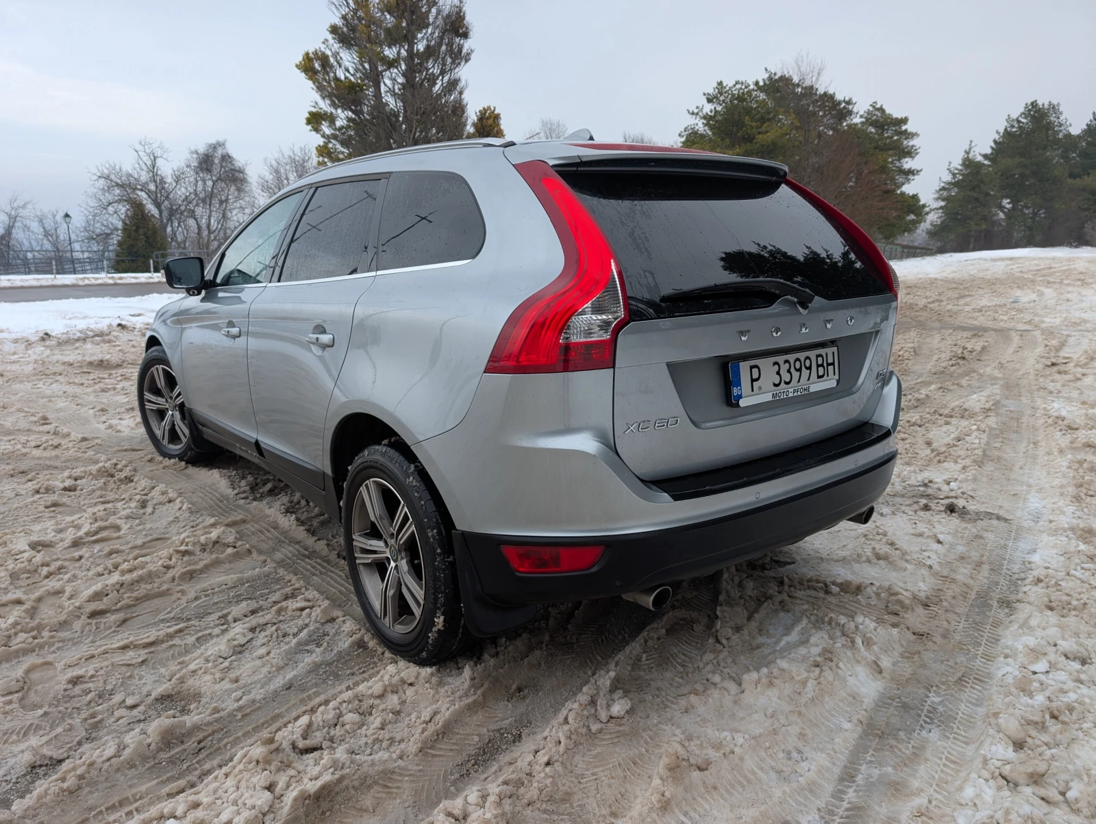 Volvo XC60 D5 - изображение 6