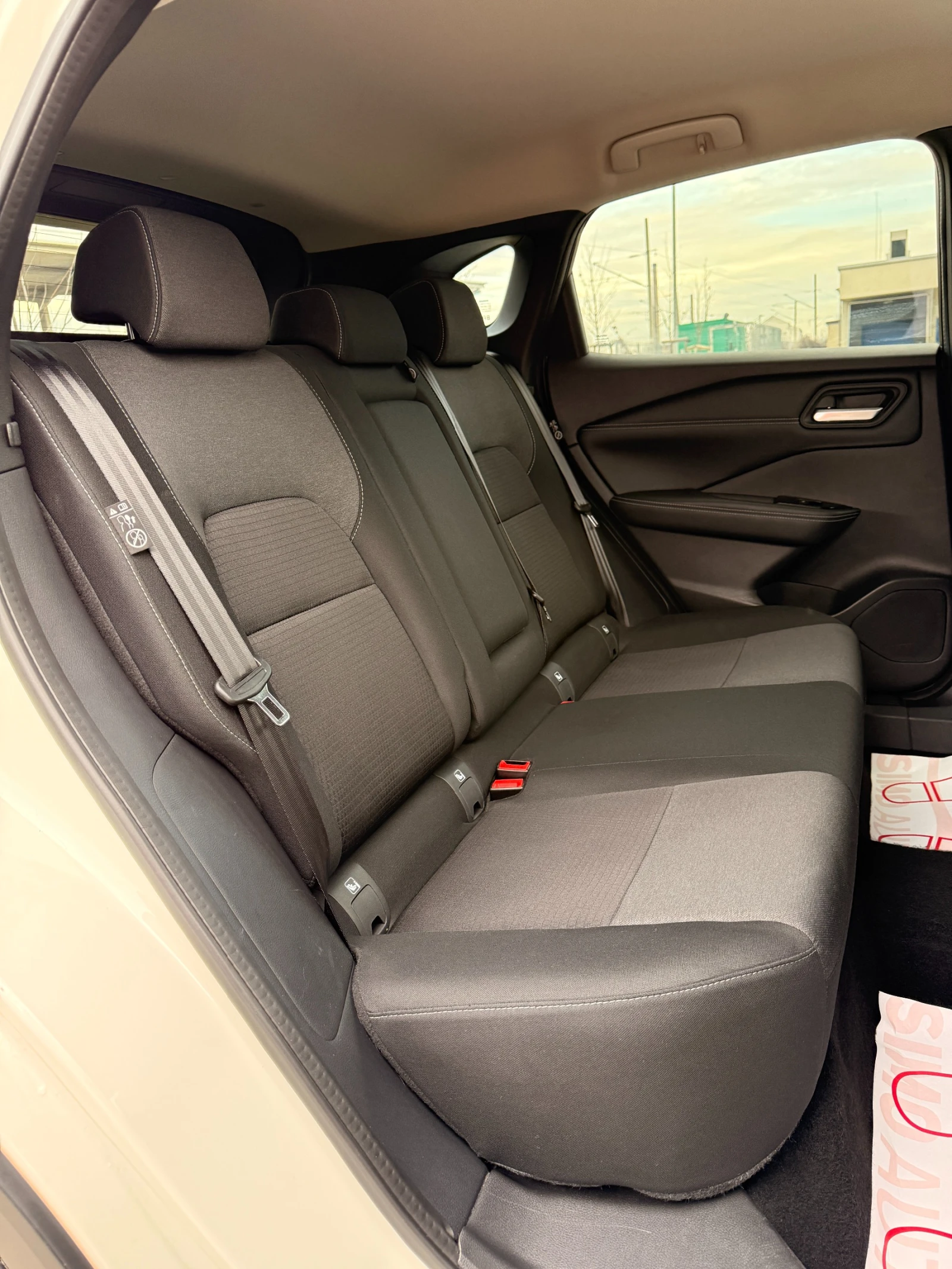 Nissan Qashqai 1.3i* 360 CAMERA* DIGITAL* 48000км*  - изображение 8