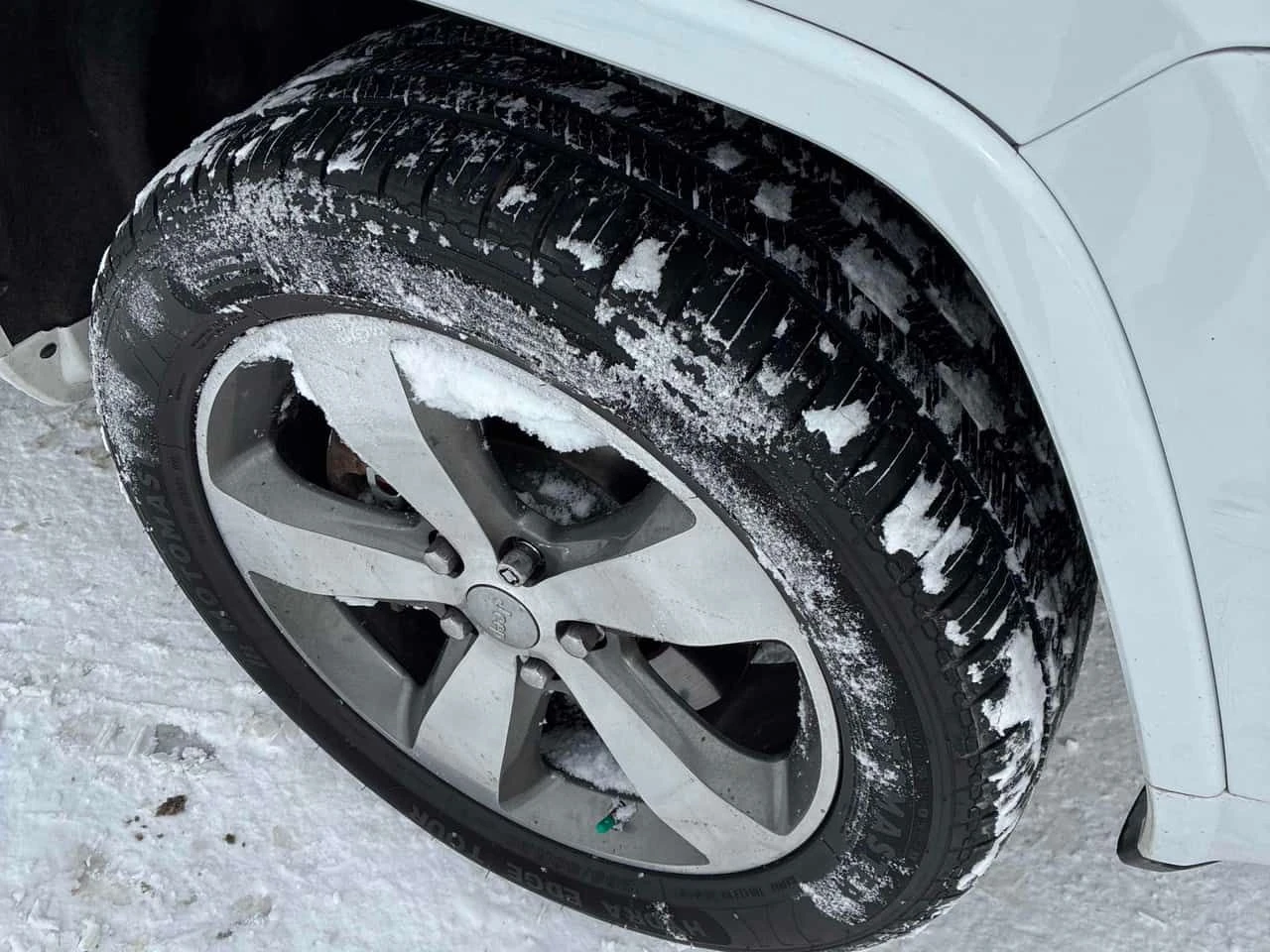 Jeep Grand cherokee * Overland * CARFAX * ЦЕНА ДО БГ, снимка 16 - Автомобили и джипове - 53997523