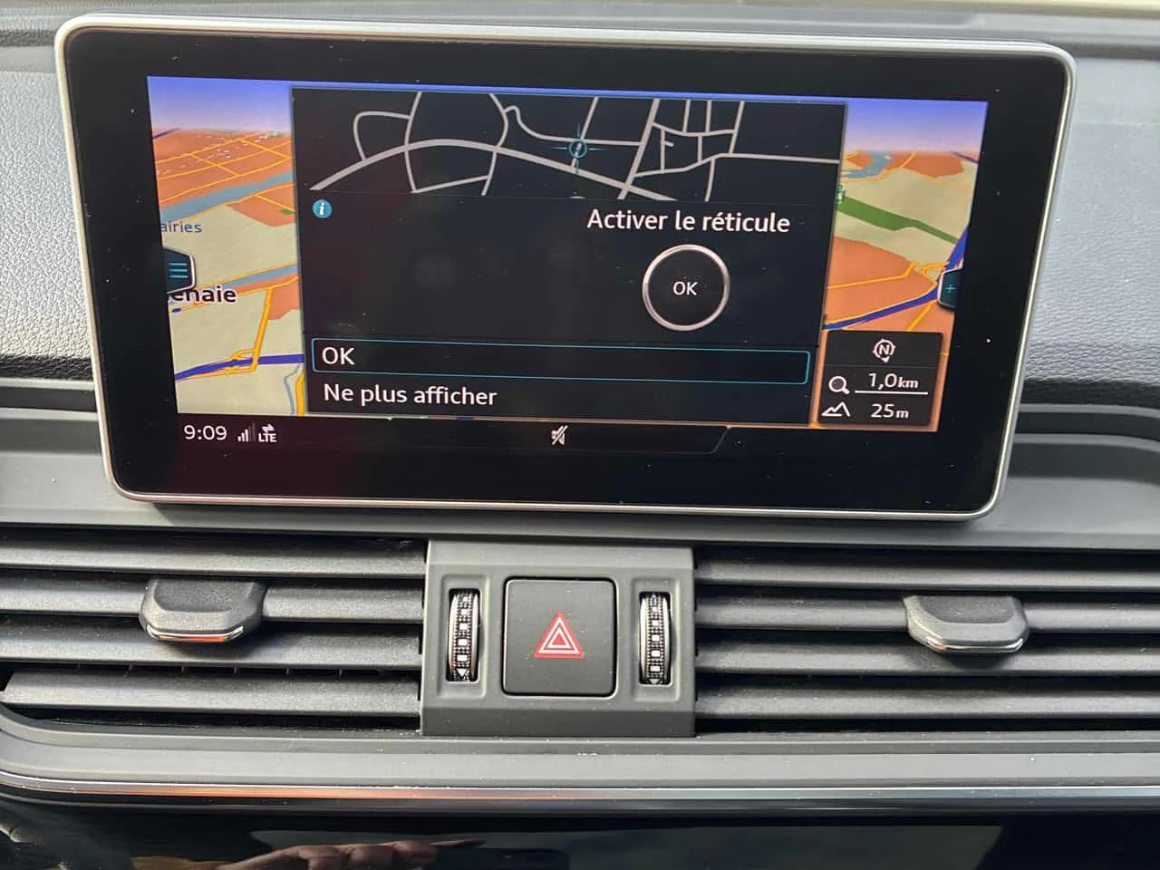 Audi Q5 * PROGRESSIV * ПАНО * ПОДГРЕВИ * KEYLESS * CARFAX, снимка 11 - Автомобили и джипове - 54568892