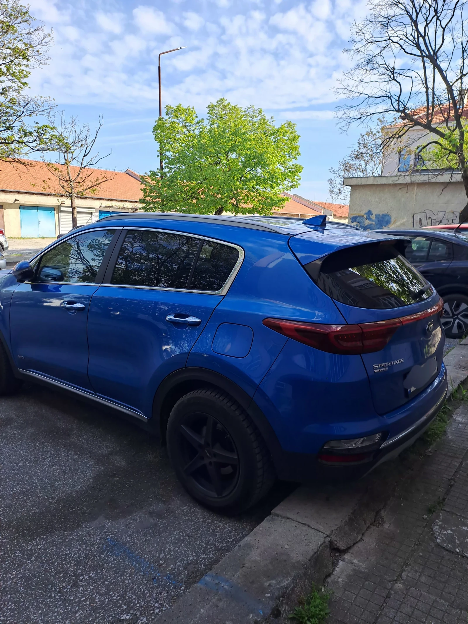 Kia Sportage, снимка 4 - Автомобили и джипове - 55006175