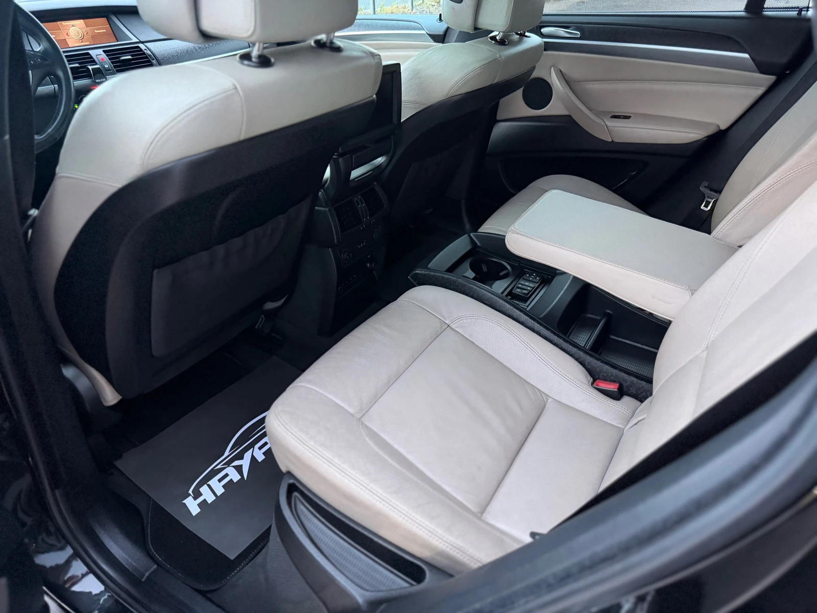 BMW X6 35d= xDrive= Sport Pack= TV= Камера= Панорама= , снимка 13 - Автомобили и джипове - 55413196