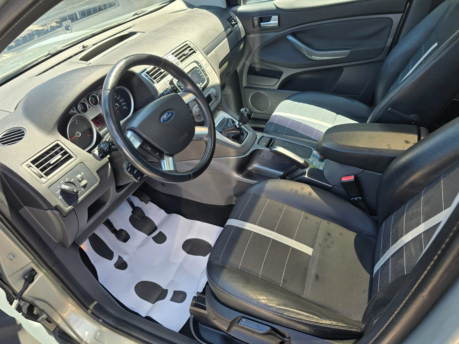 Ford Kuga 2.0TDCi-4x4= Titanium, снимка 7 - Автомобили и джипове - 55473427