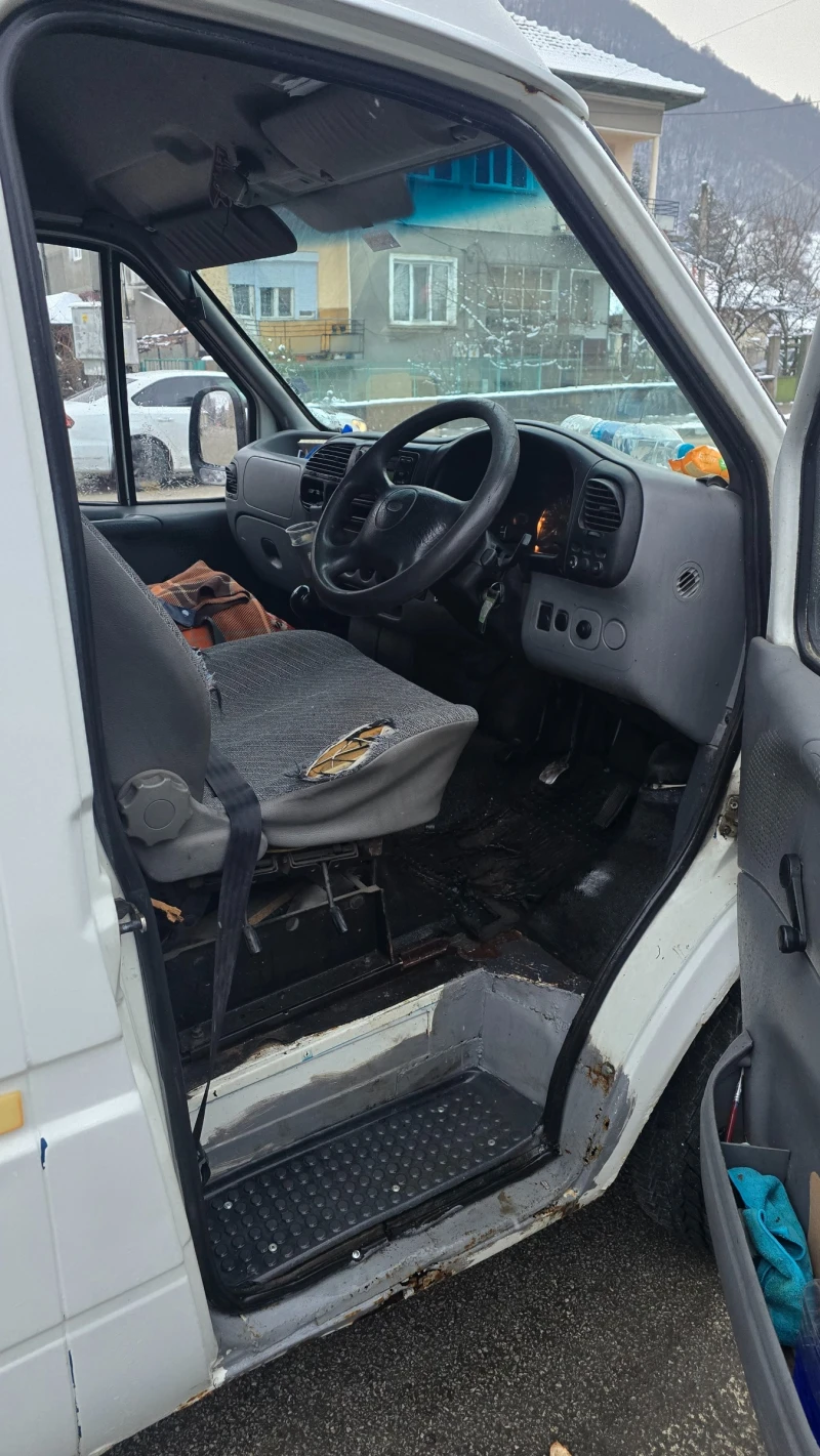 Ford Transit 2.5Д, снимка 14 - Бусове и автобуси - 48692453