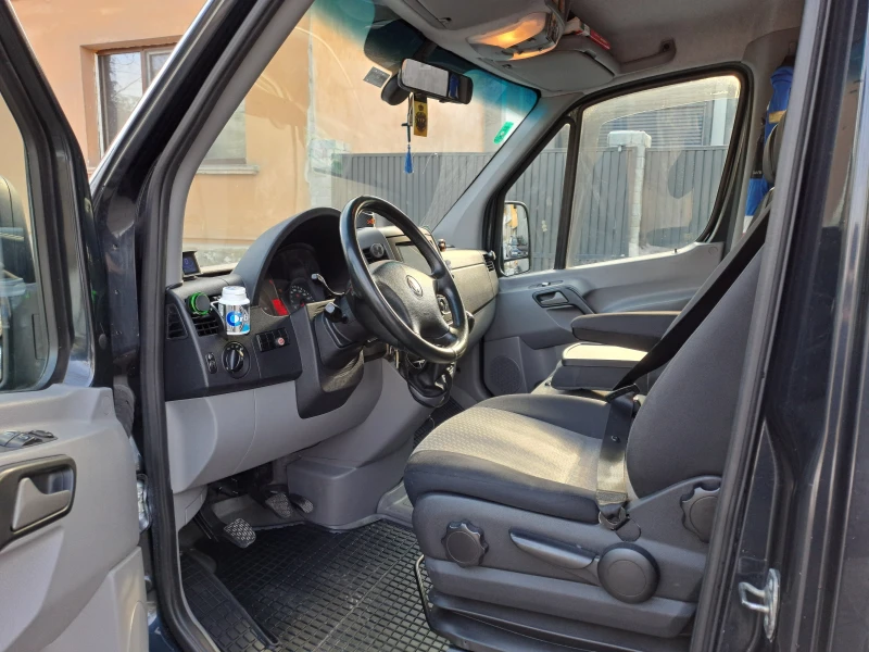 VW Crafter 2.5TDi, снимка 8 - Бусове и автобуси - 48965588