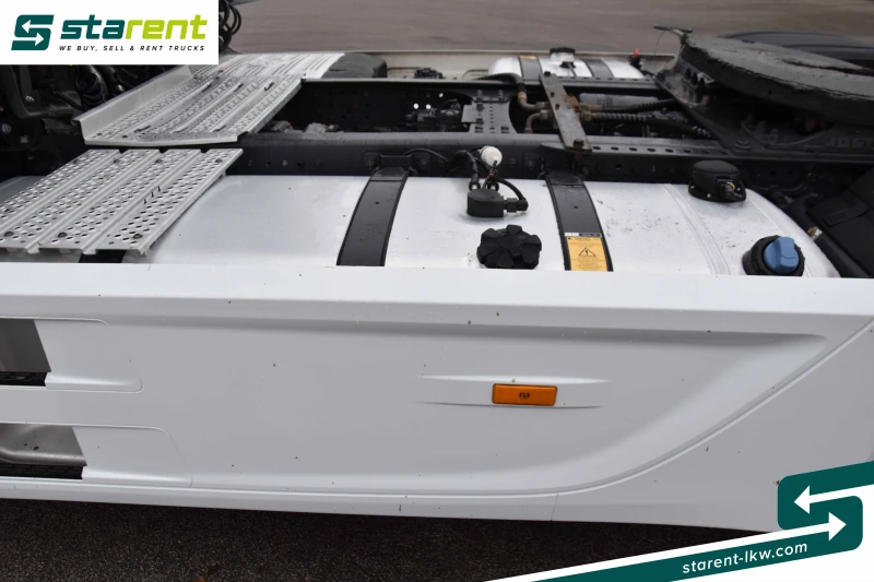 Mercedes-Benz Actros SZM26019, снимка 10 - Камиони - 53431548