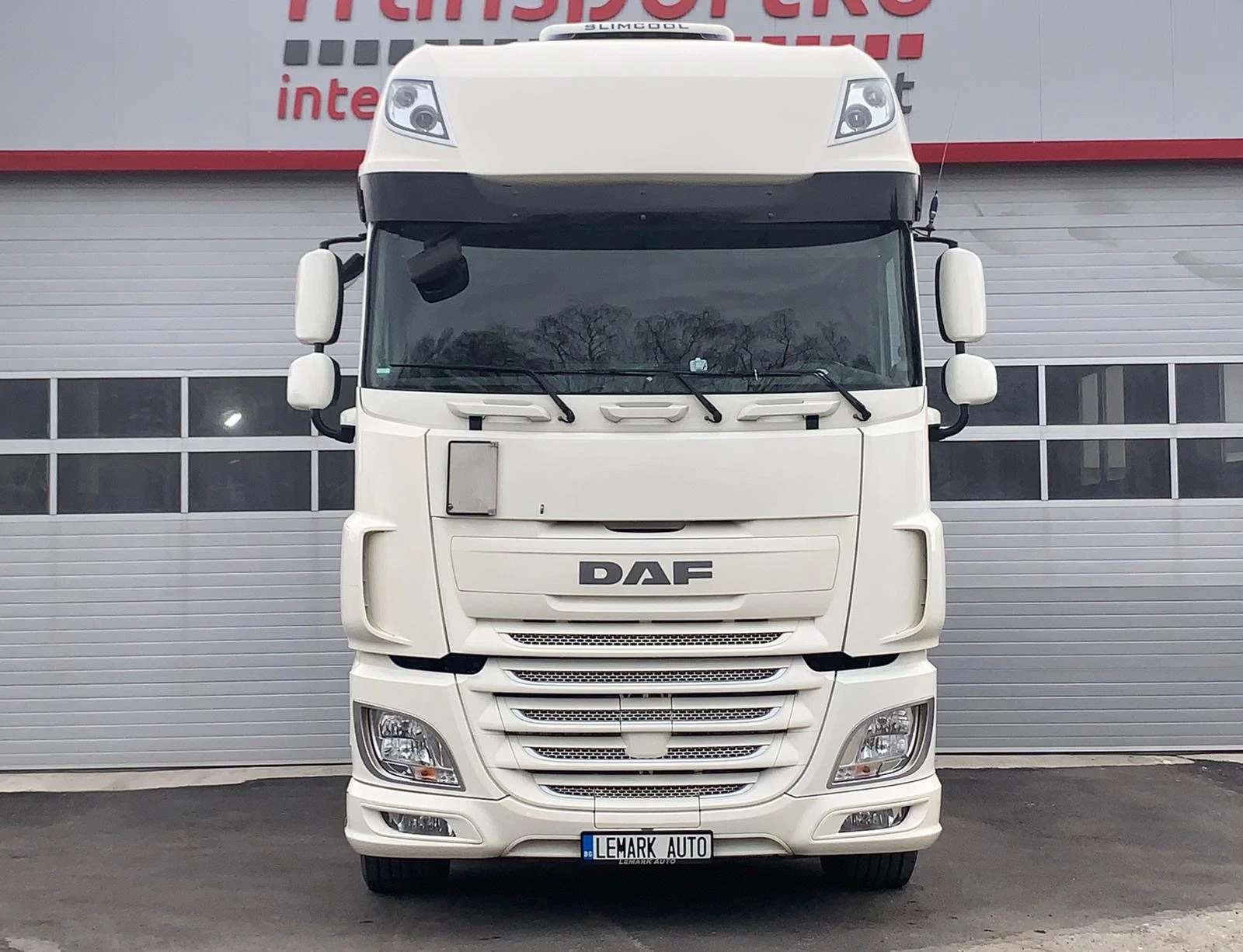 Daf XF 106 SUPERSPACE CAP AUTOMATIK RETARDER EVRO 6 ЛИЗИН