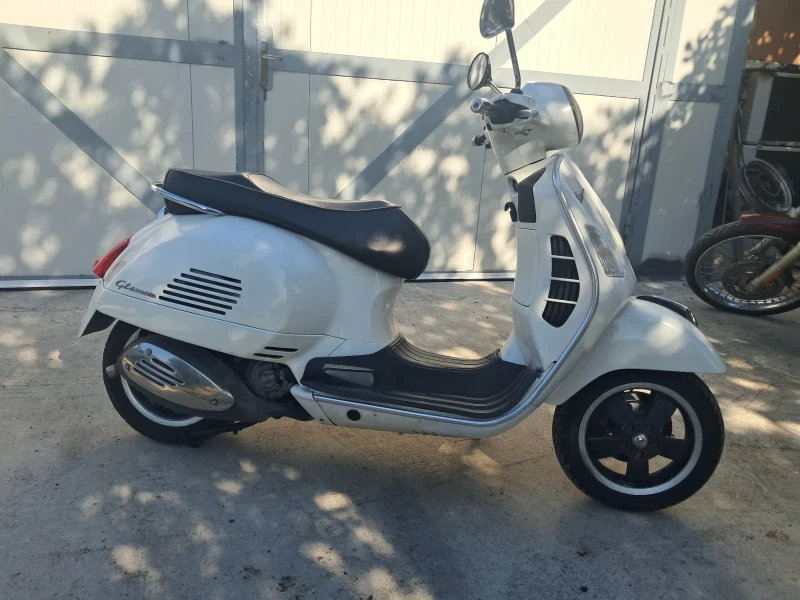 Vespa GTS 300ie, снимка 2 - Мотоциклети и мототехника - 52076022